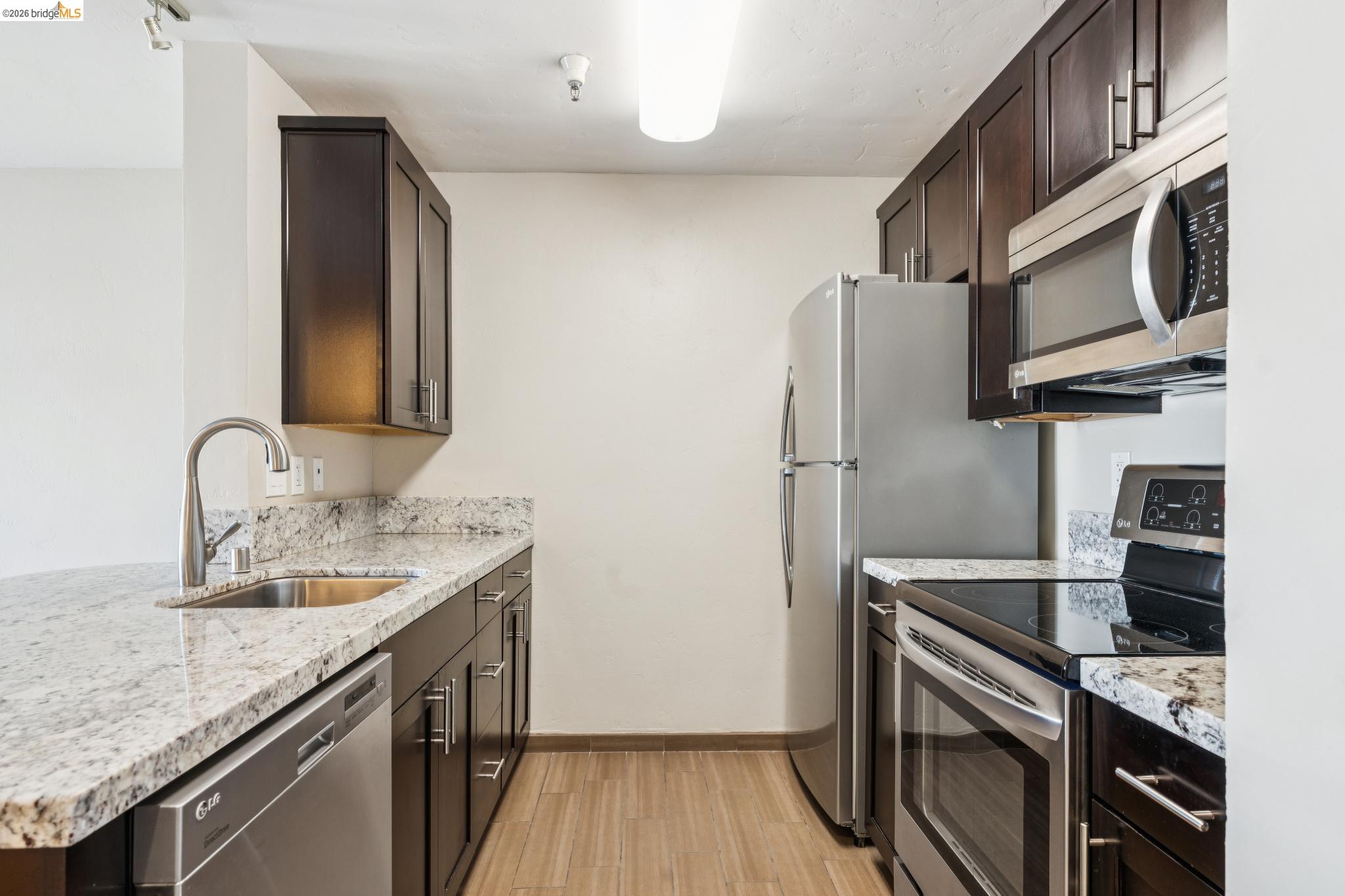 Photo #11: 41133362 Listing: Photo #11