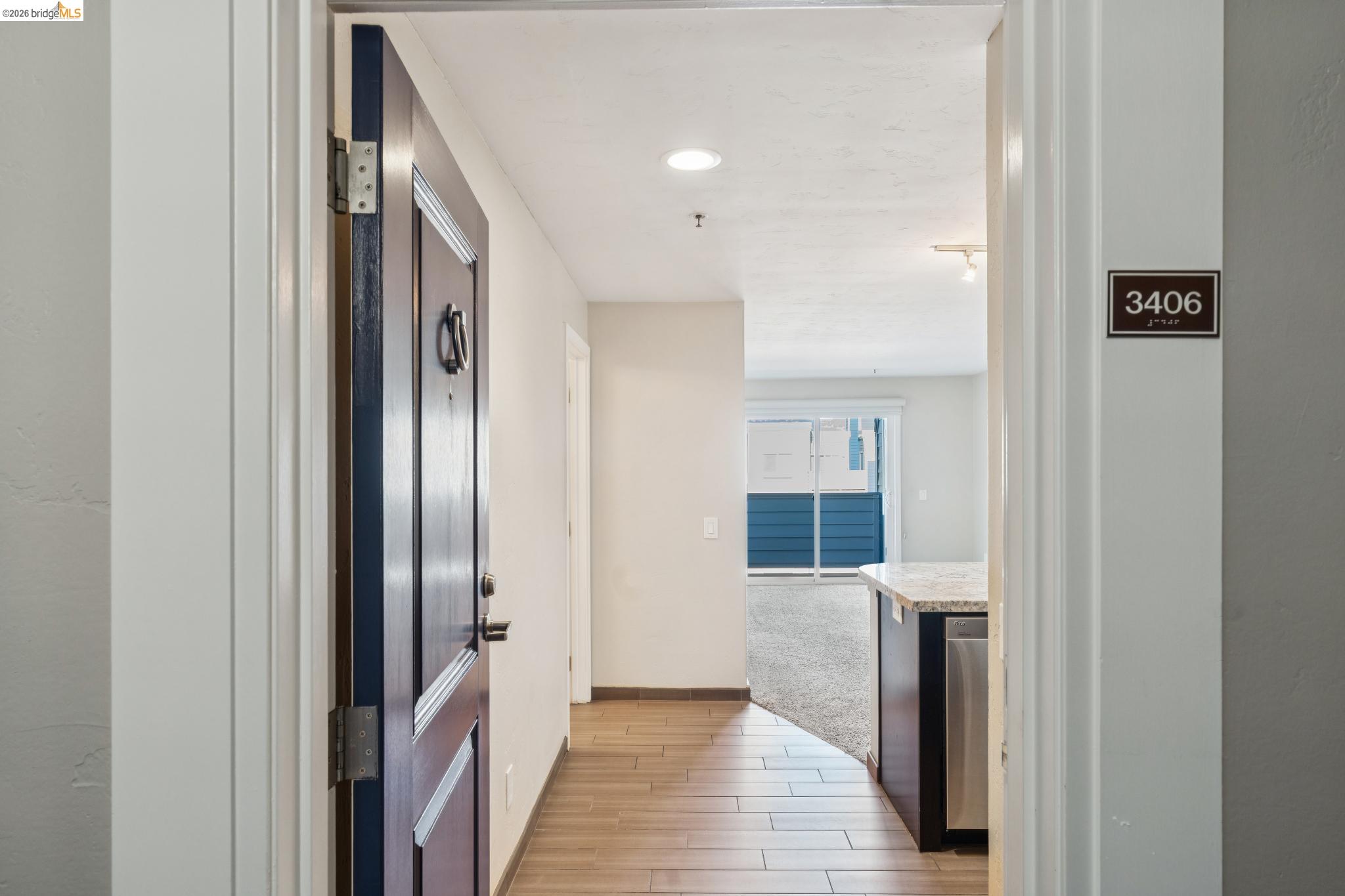 Photo #6: 41133362 Listing: Photo #6