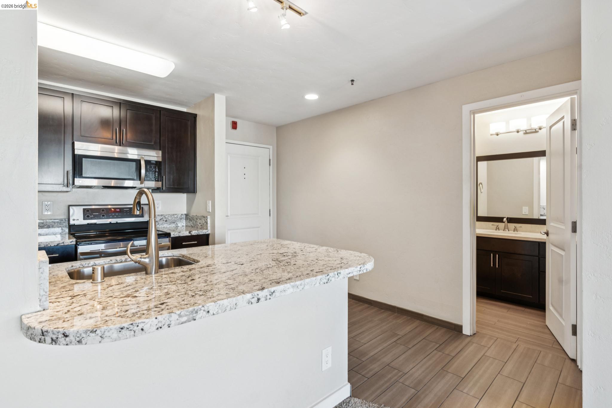 Photo #10: 41133362 Listing: Photo #10