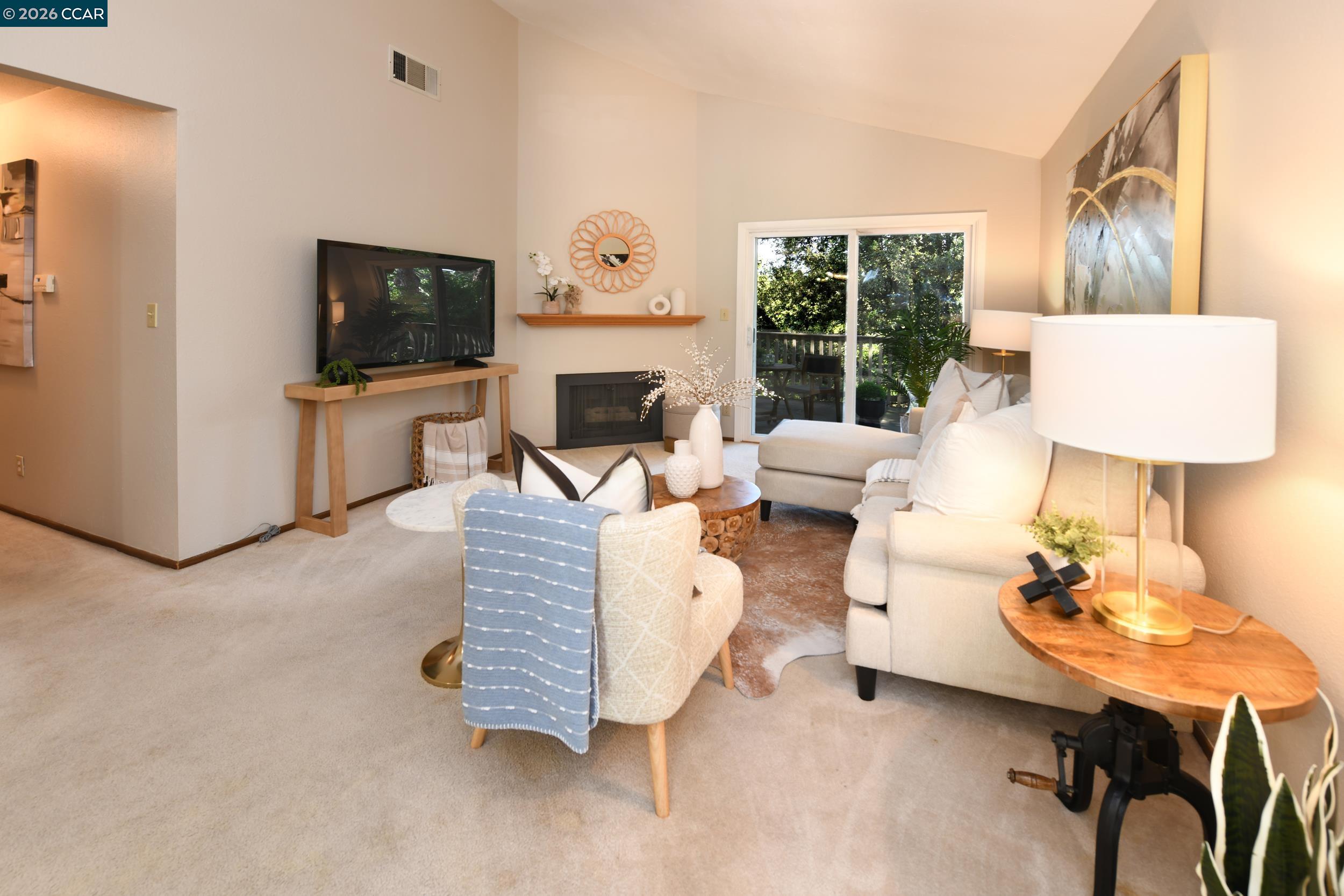 Photo #1: 41133364 Listing: Photo #1