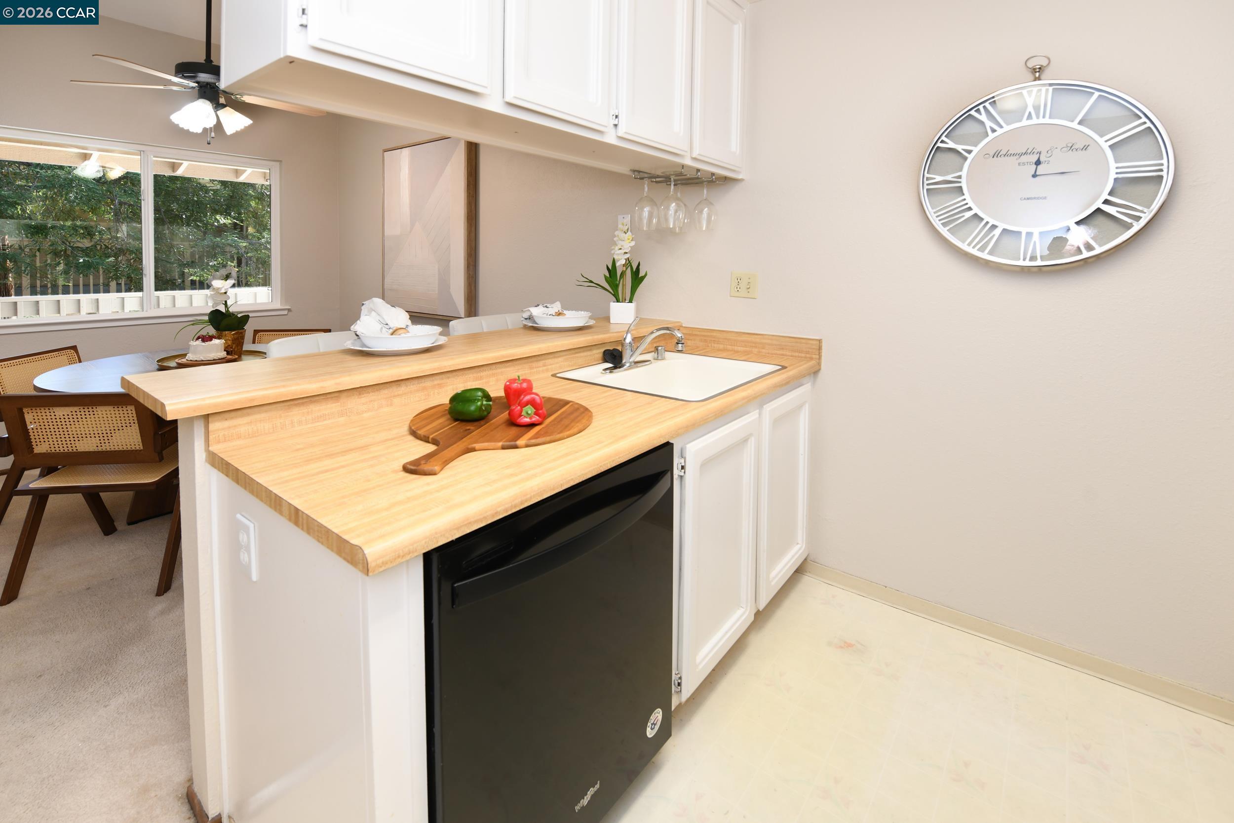 Photo #8: 41133364 Listing: Photo #8