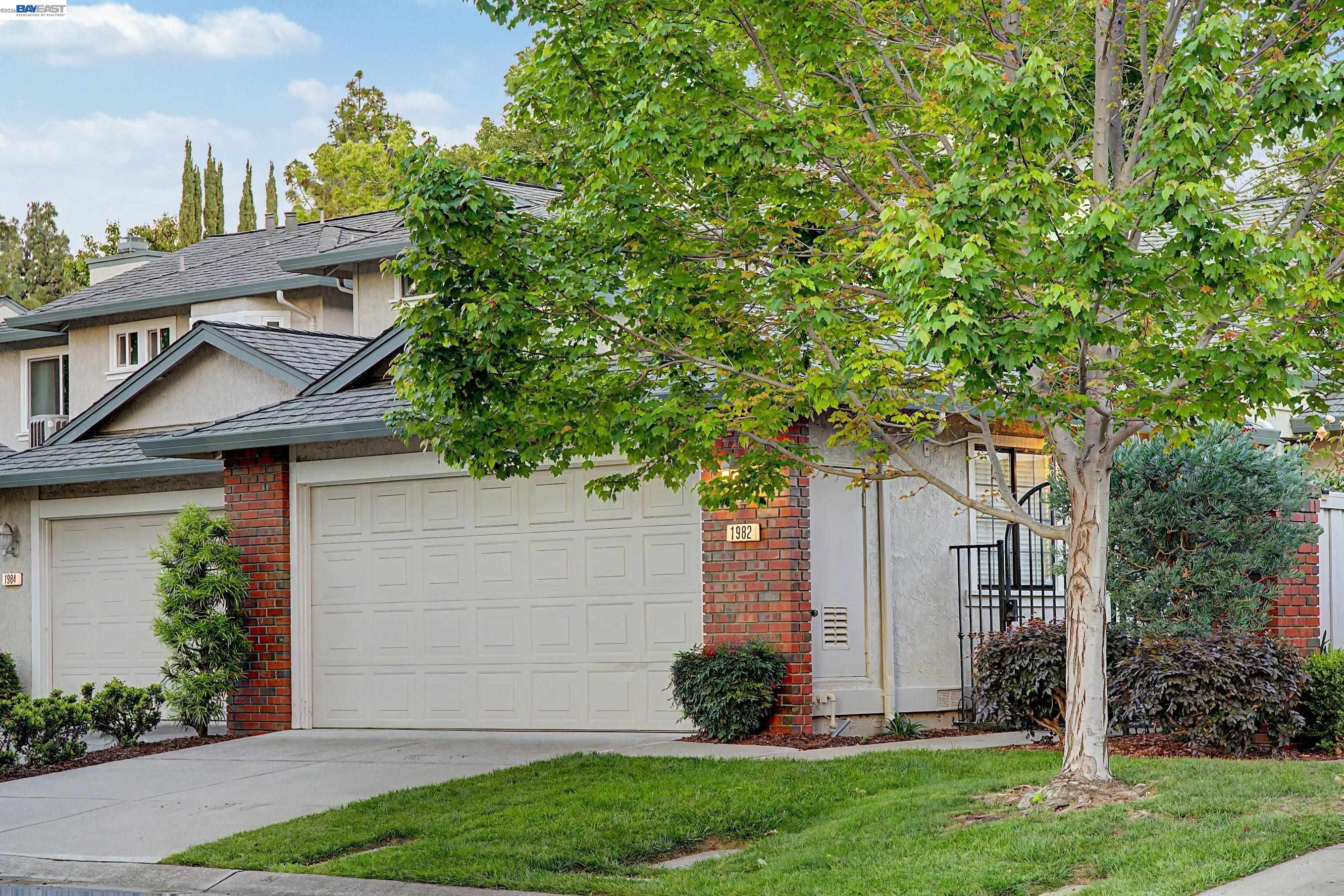 Photo #2: 41133365 Listing: Photo #2
