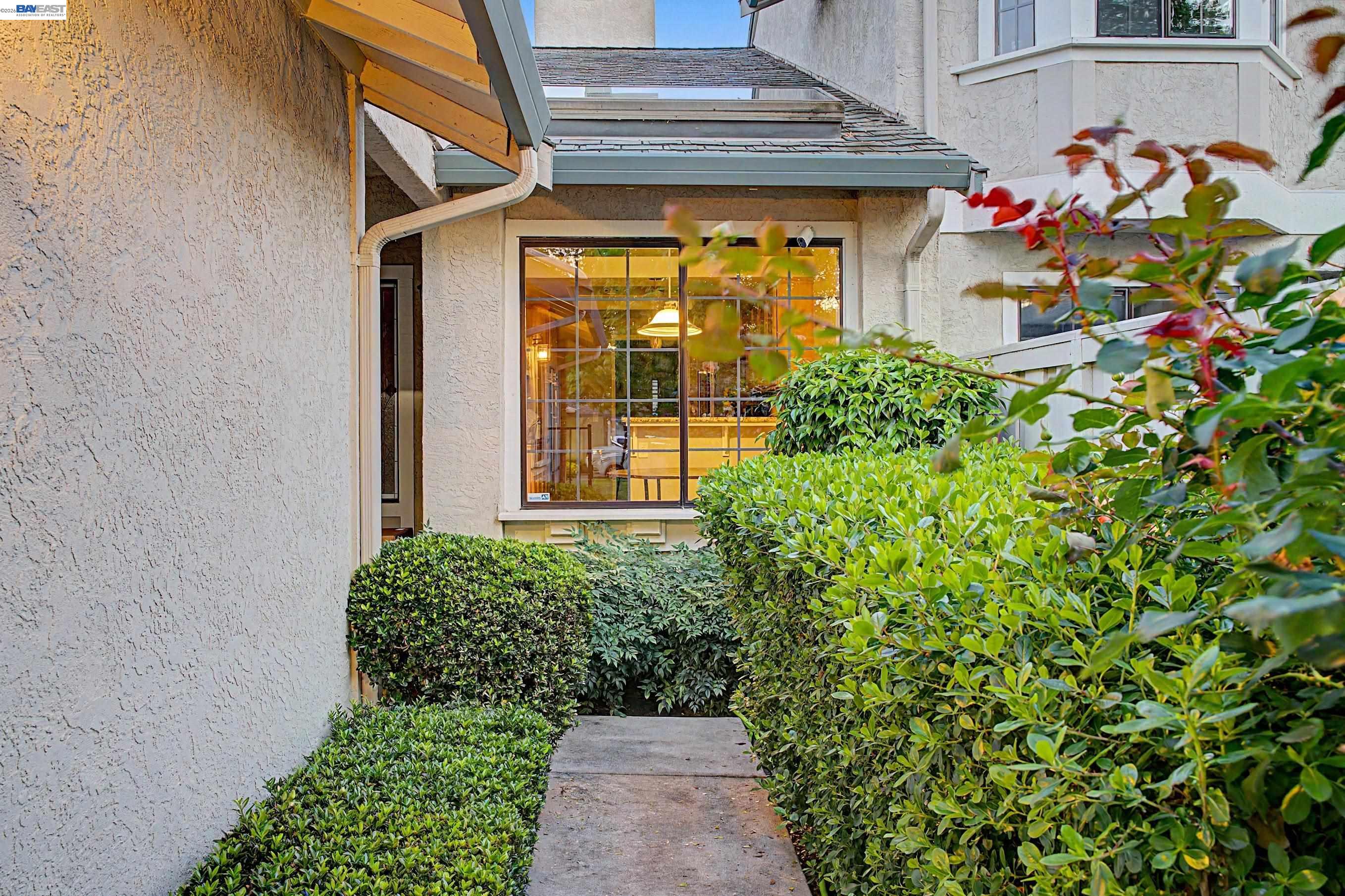 Photo #4: 41133365 Listing: Photo #4