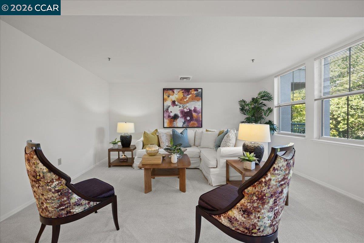 Photo #10: 41133372 Listing: Photo #10