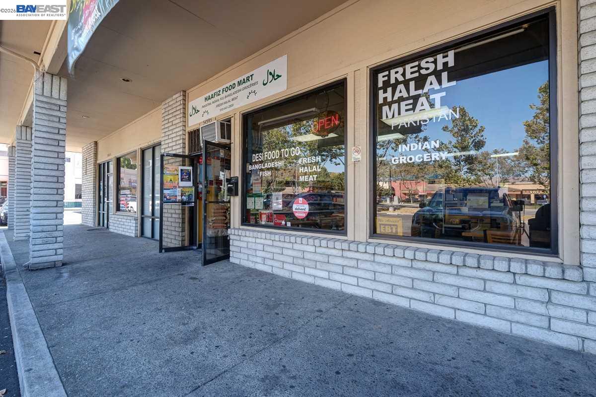 34595 Alvarado-Niles Rd, Union City CA 94587 — photo 2