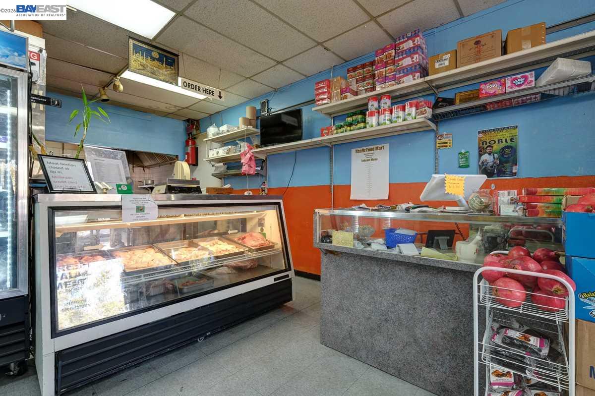 34595 Alvarado-Niles Rd, Union City CA 94587 — photo 15