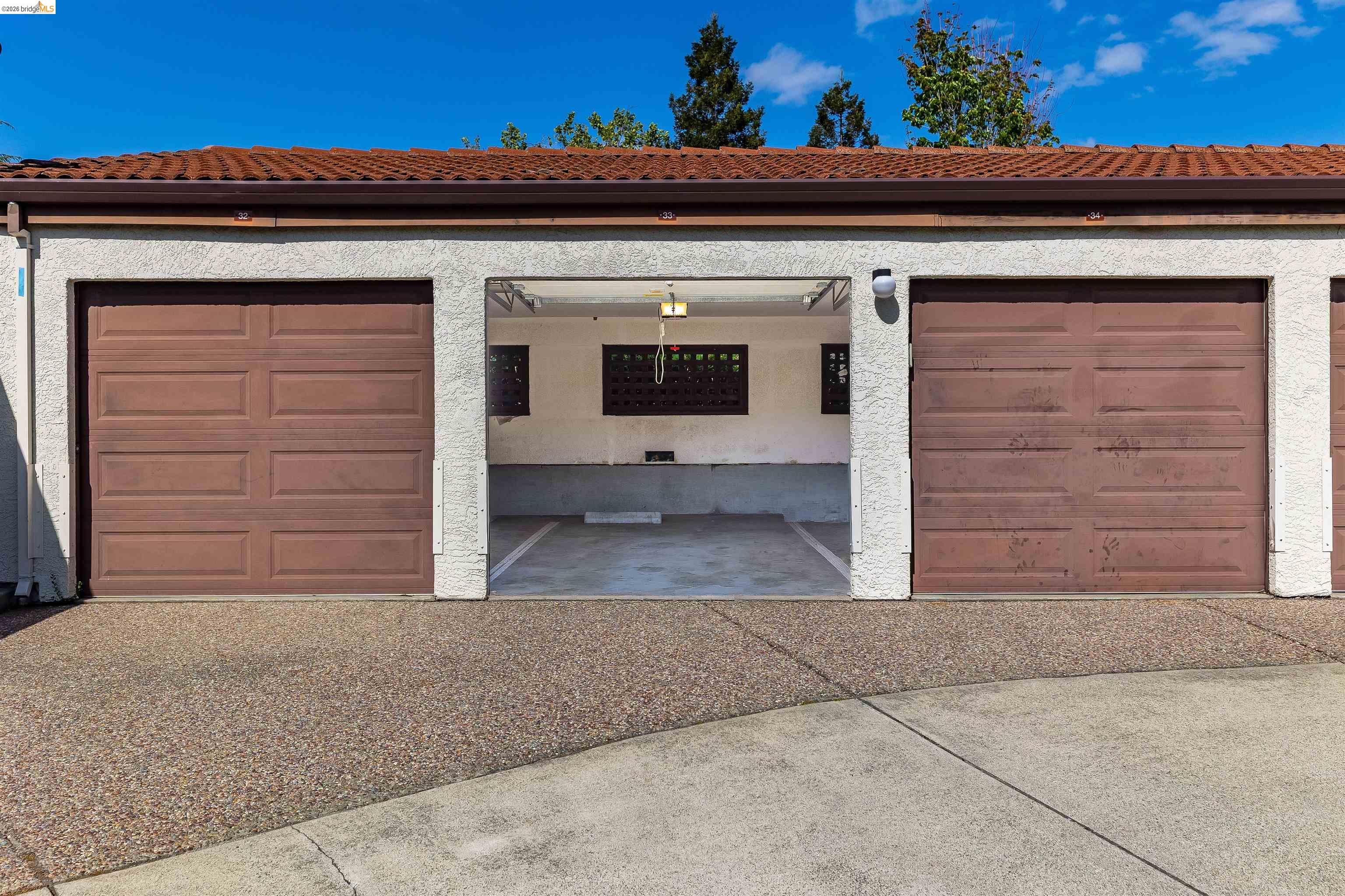 Photo #37: 41133380 Listing: Photo #37