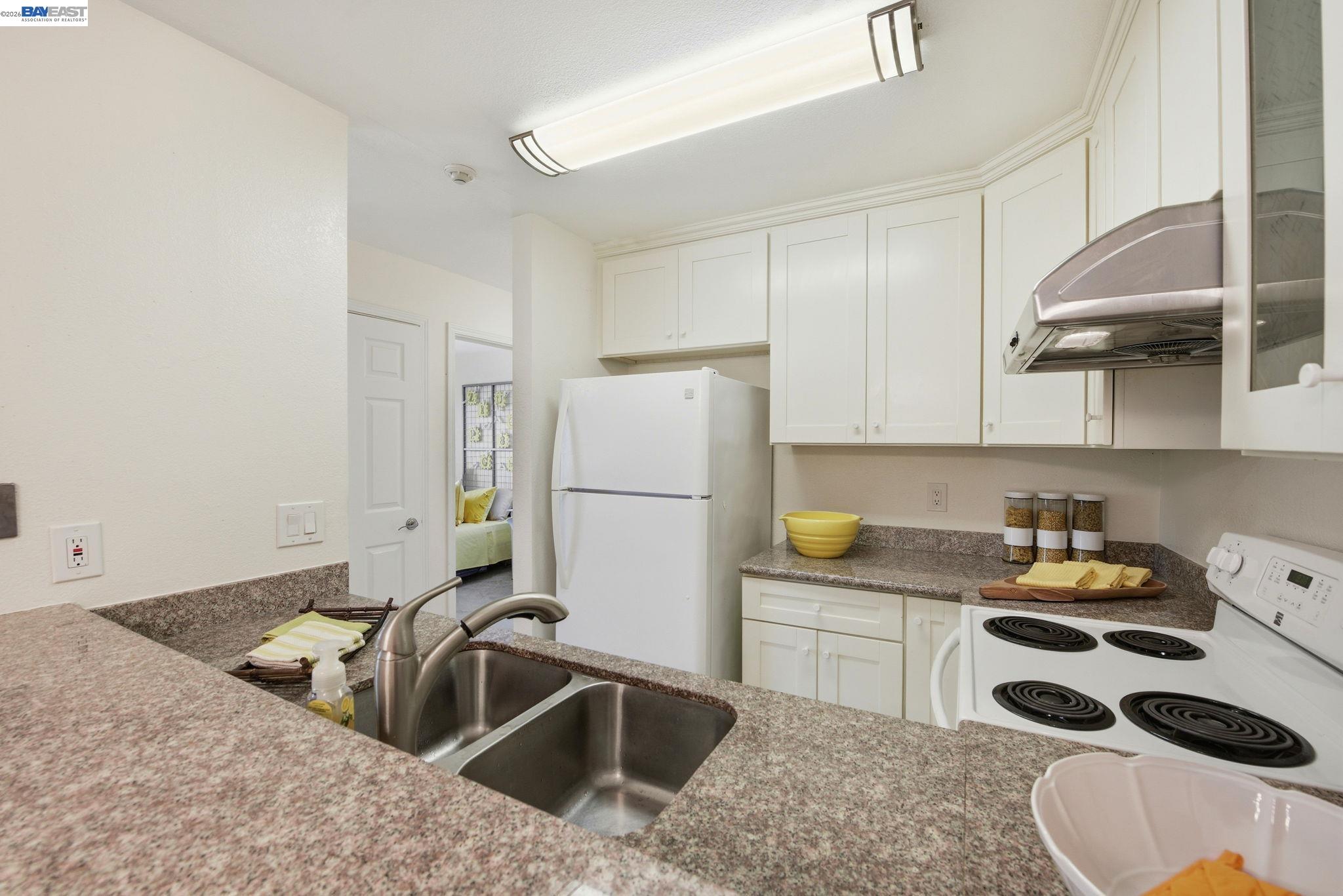 Photo #11: 41133381 Listing: Photo #11
