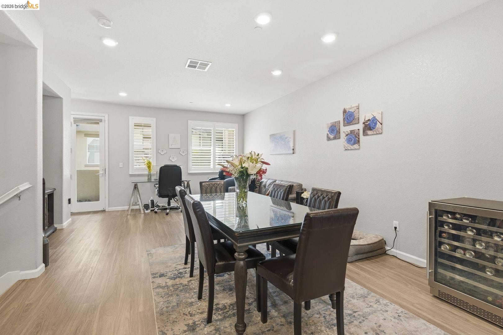 Photo #8: 41133388 Listing: Photo #8