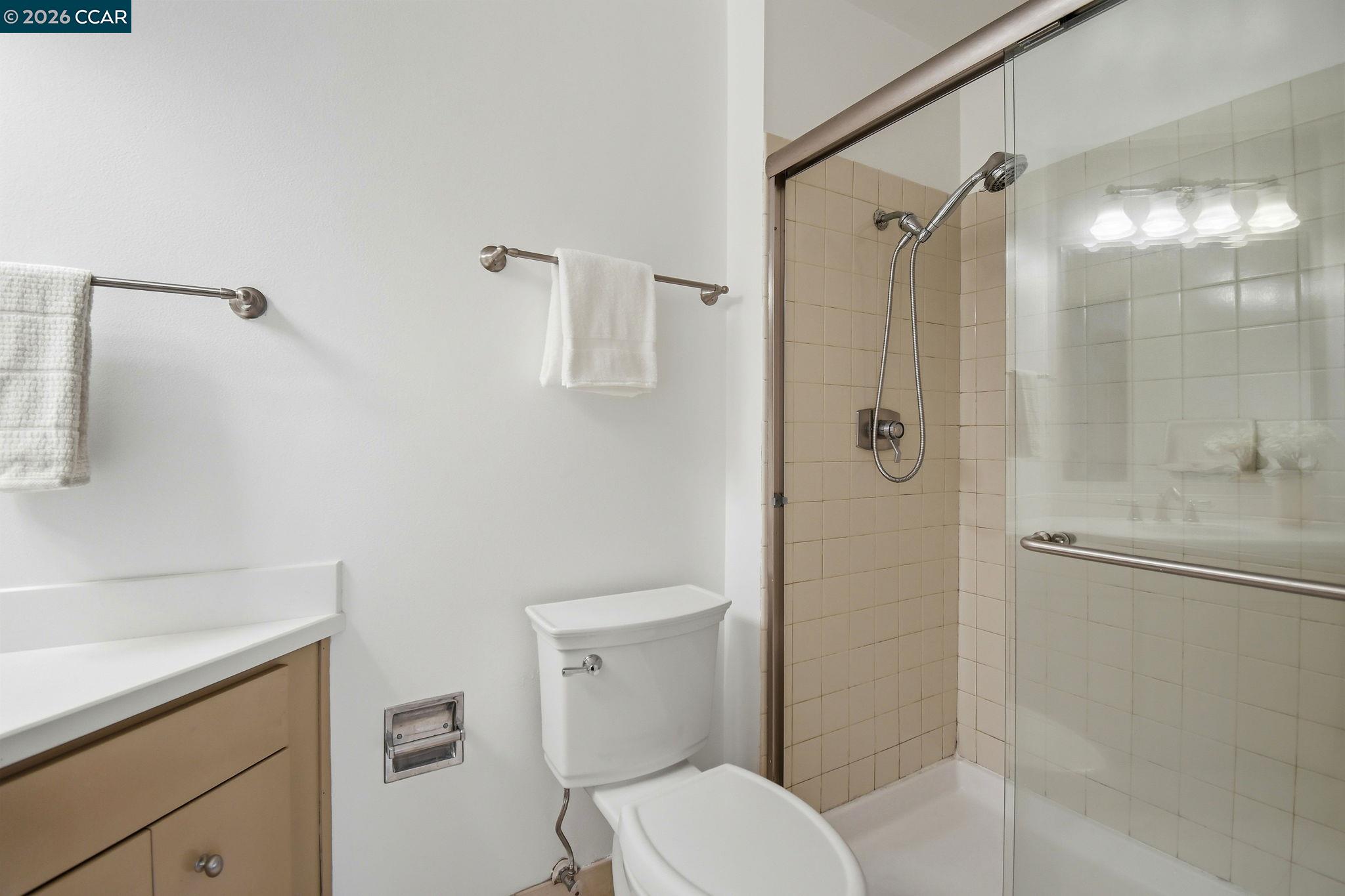 Photo #17: 41133389 Listing: Photo #17