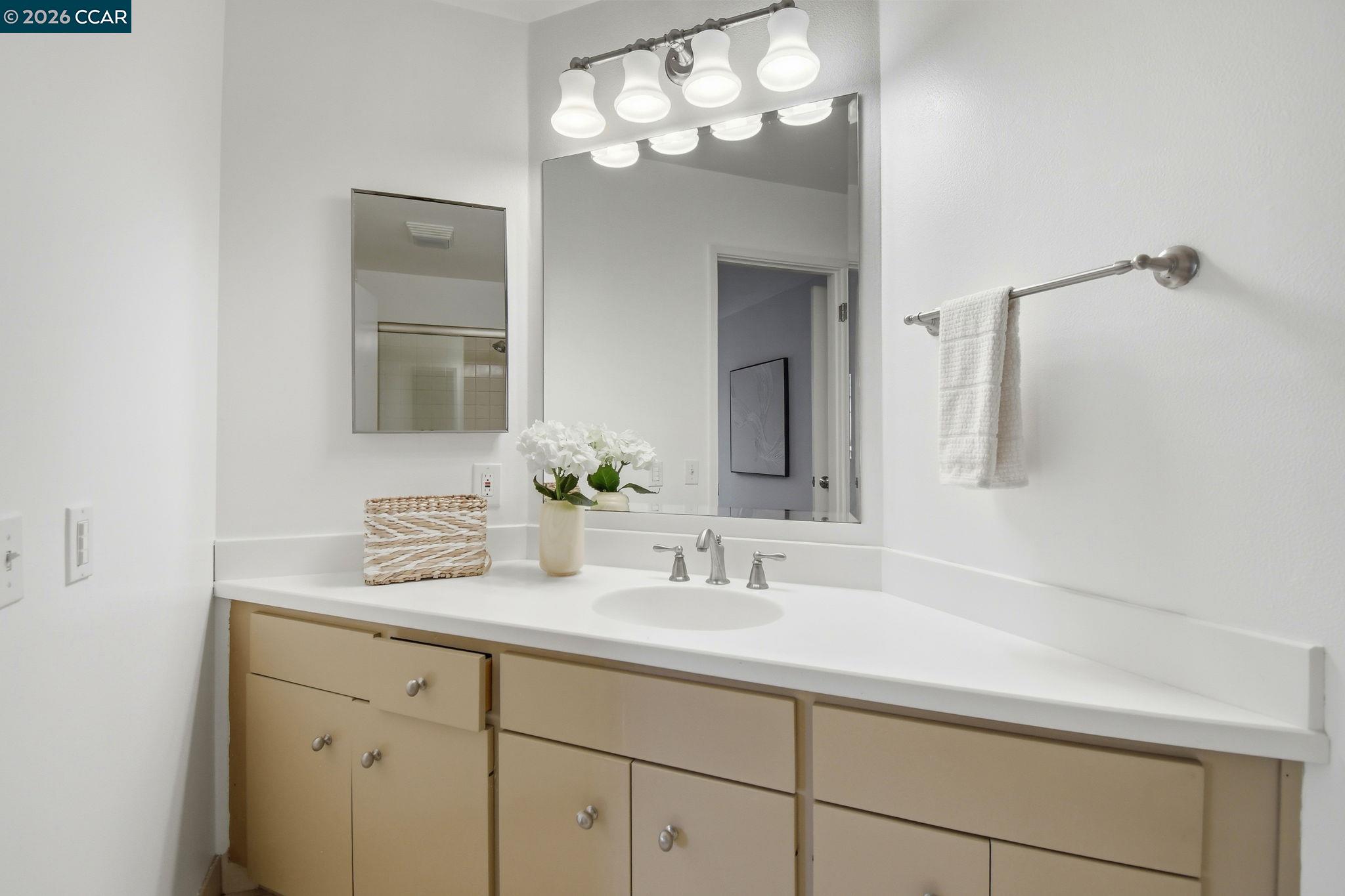 Photo #18: 41133389 Listing: Photo #18