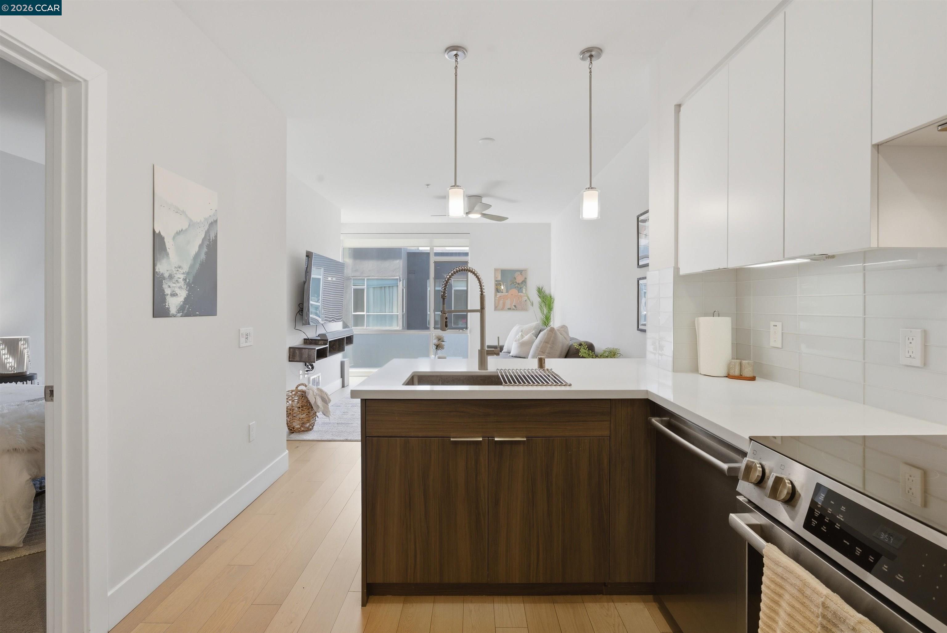 Photo #1: 41133411 Listing: Photo #1