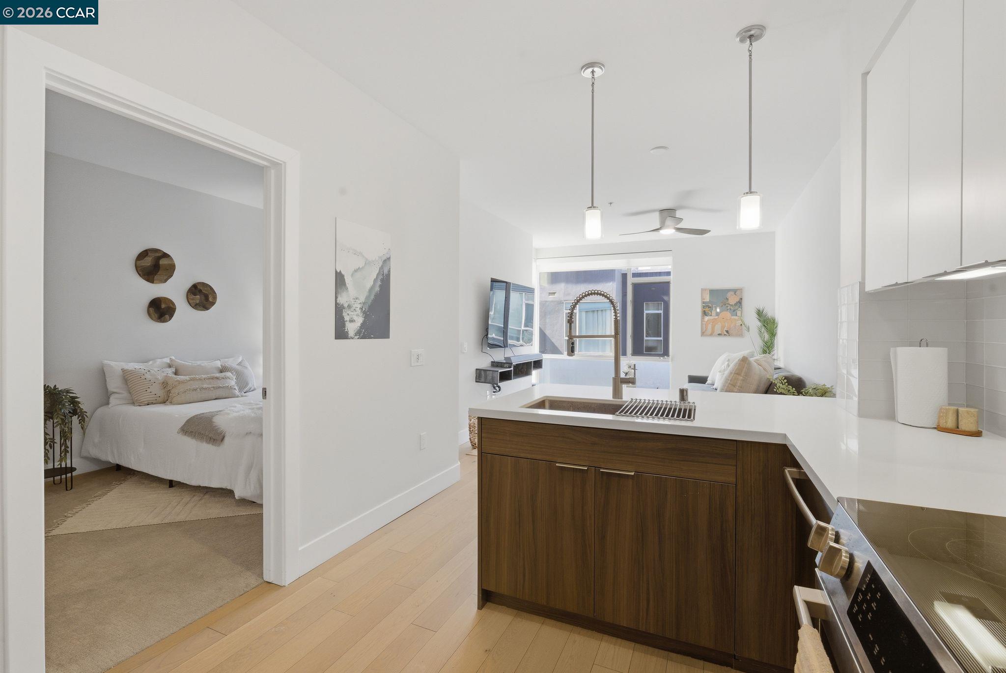 Photo #8: 41133411 Listing: Photo #8