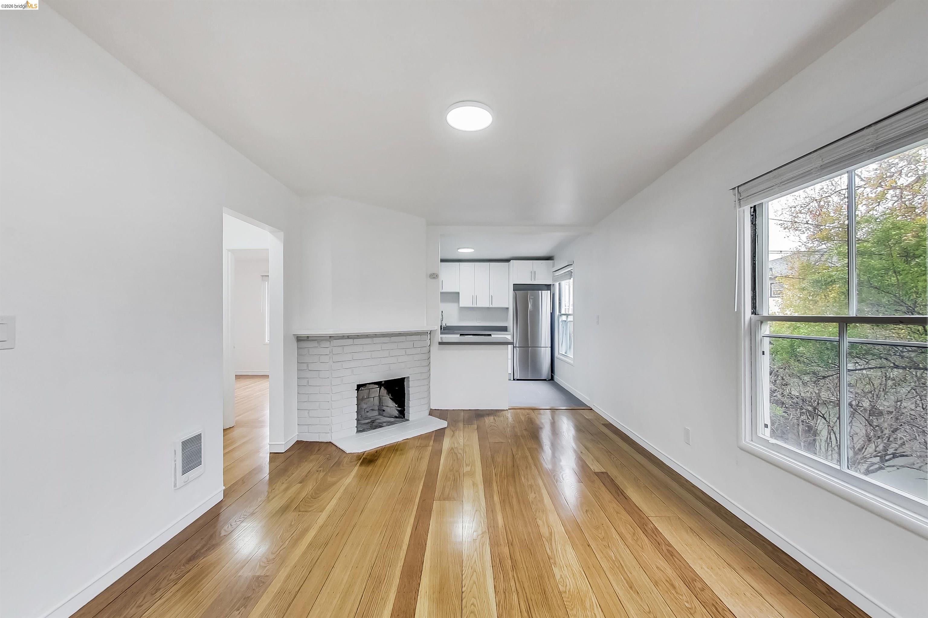 Photo #12: 41133421 Listing: Photo #12