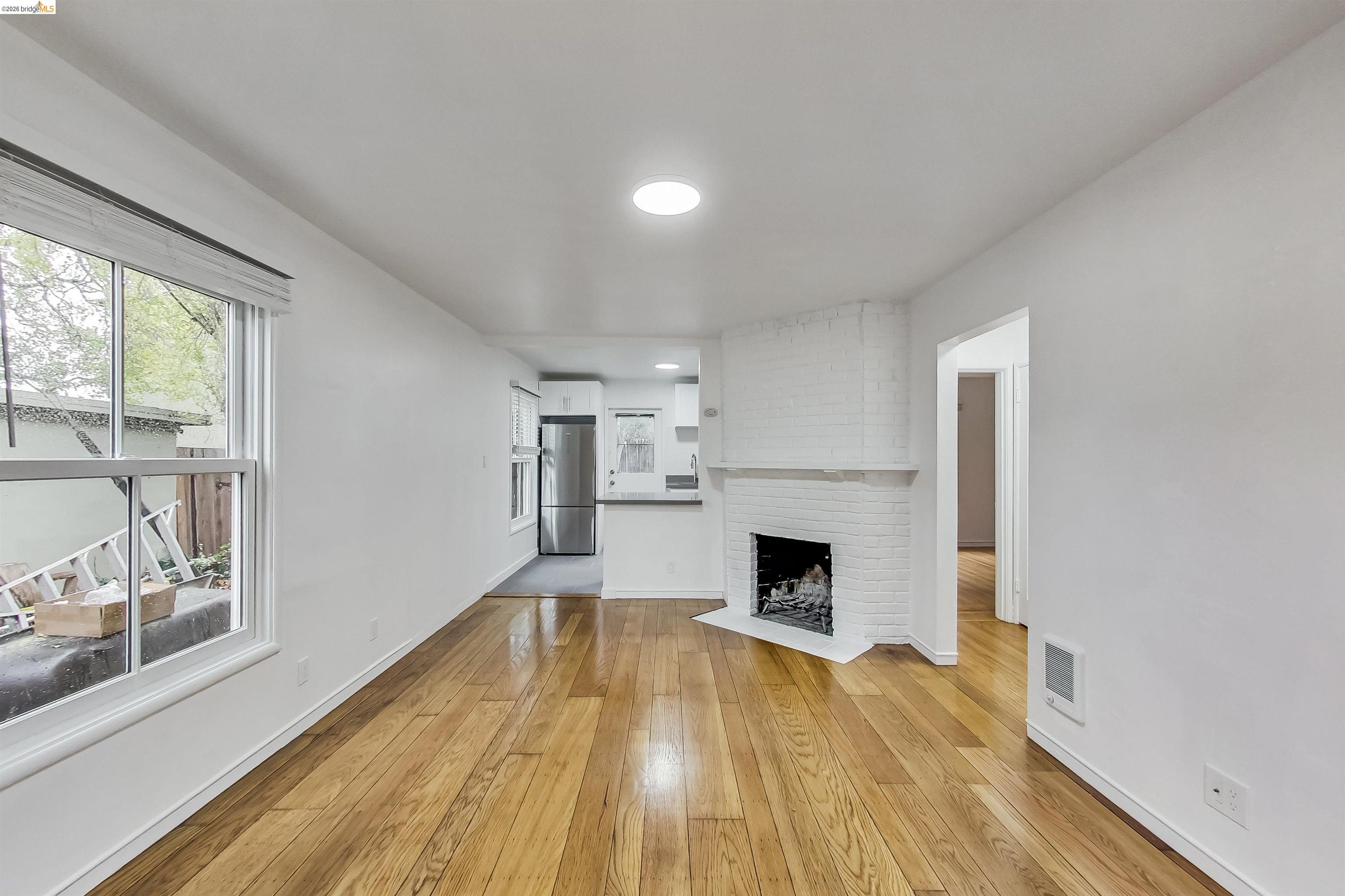 Photo #13: 41133421 Listing: Photo #13