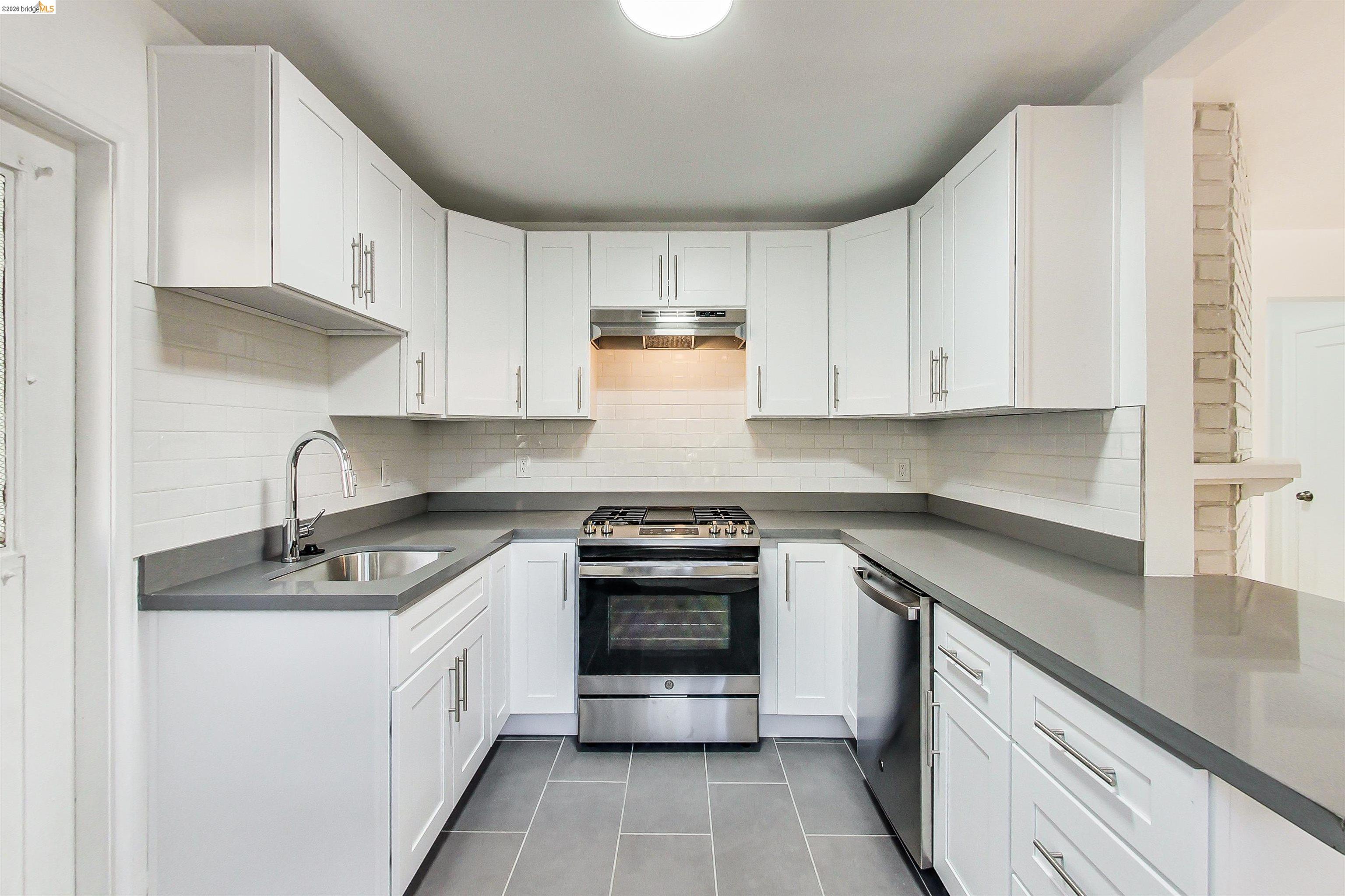 Photo #19: 41133421 Listing: Photo #19