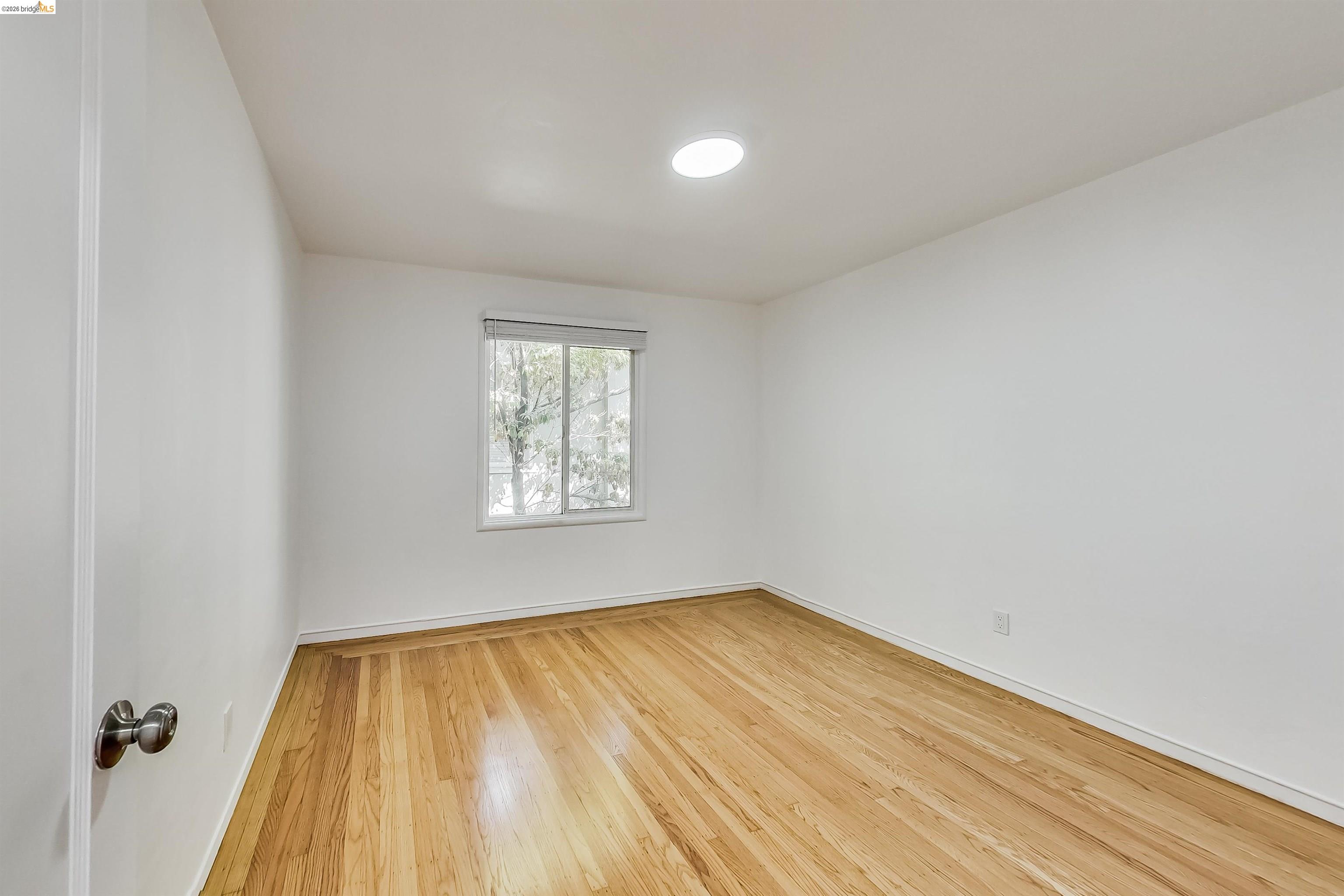 Photo #33: 41133421 Listing: Photo #33