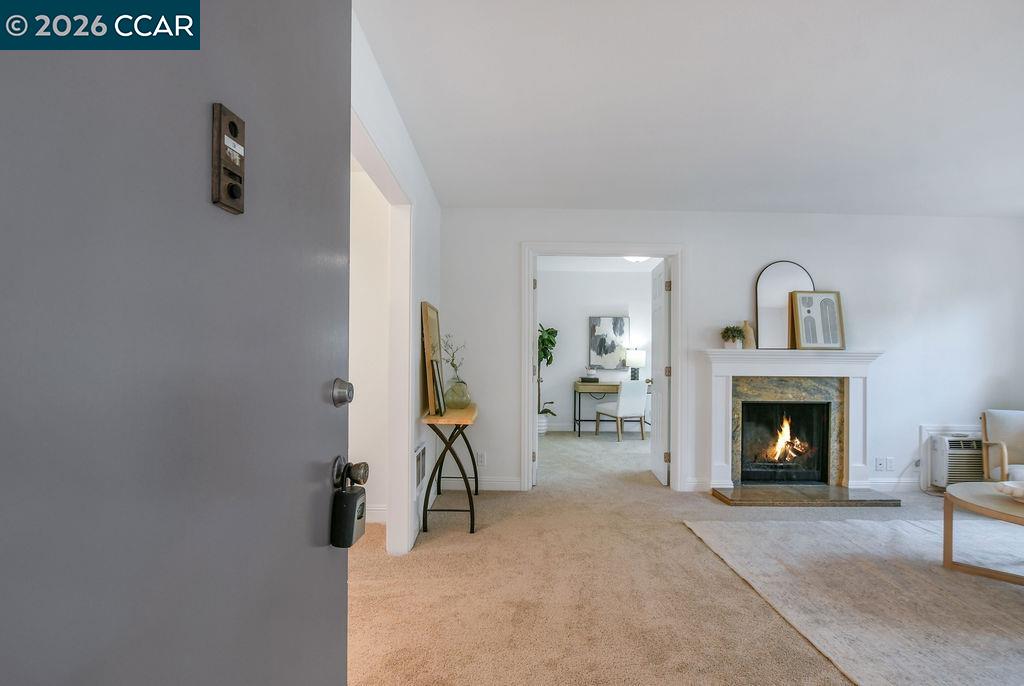 Photo #3: 41133426 Listing: Photo #3