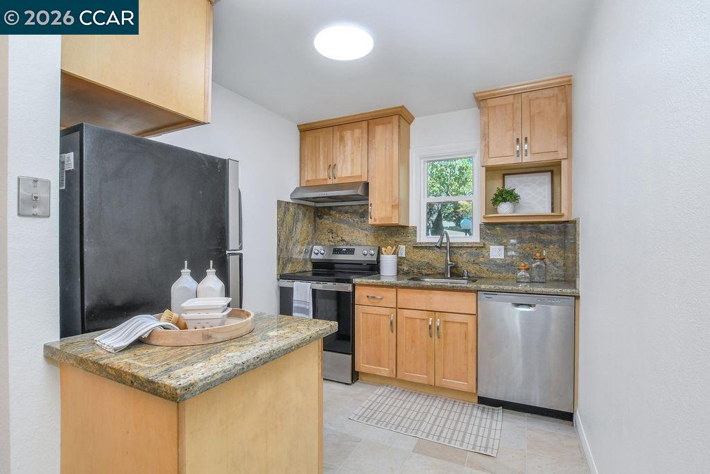 Photo #8: 41133426 Listing: Photo #8