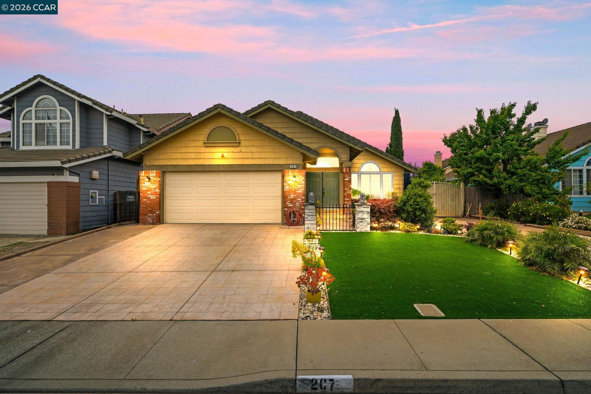 207 Babbling Brook Way, Pittsburg, CA, 94565