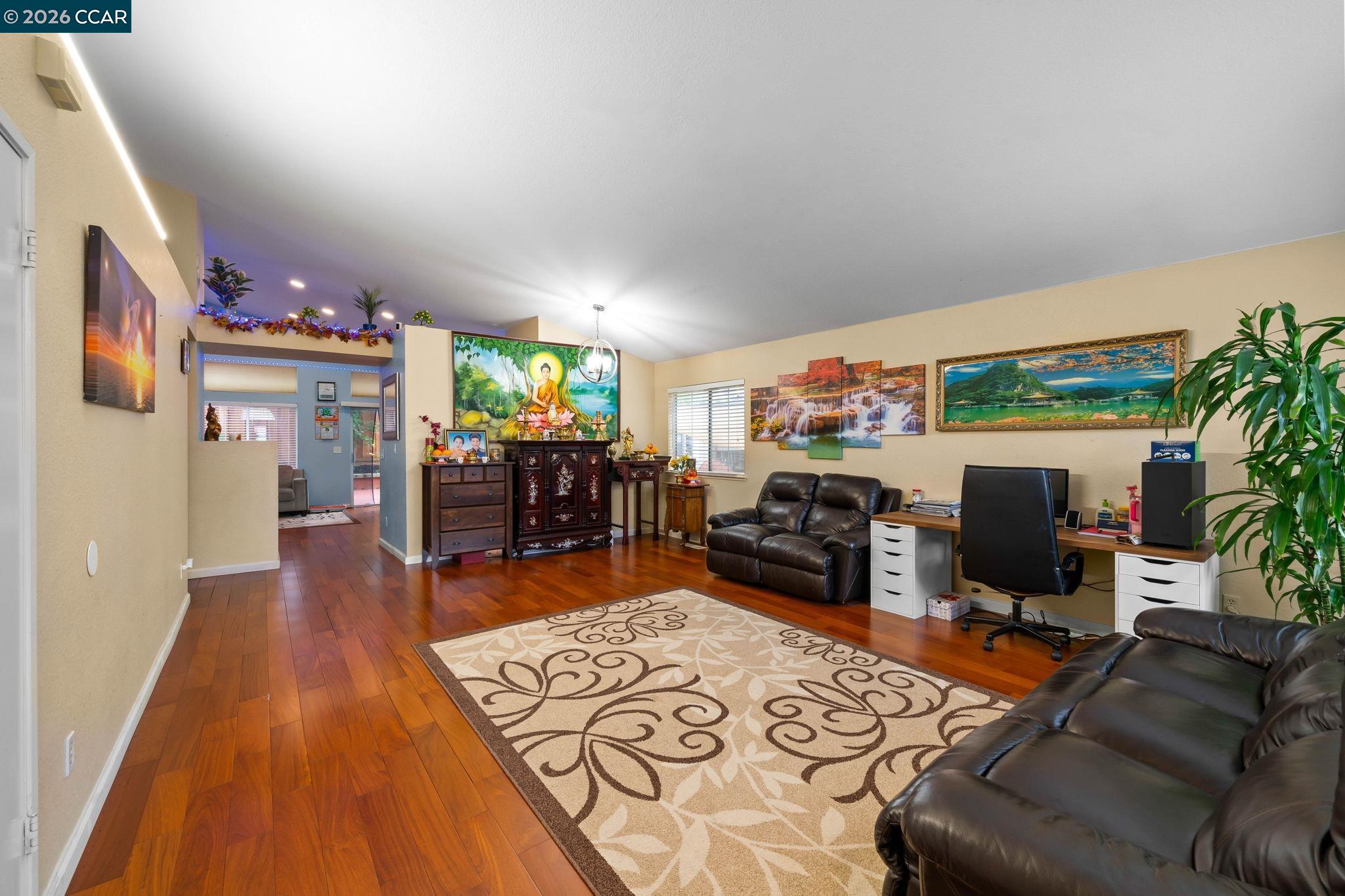 207 Babbling Brook Way, Pittsburg, CA, 94565