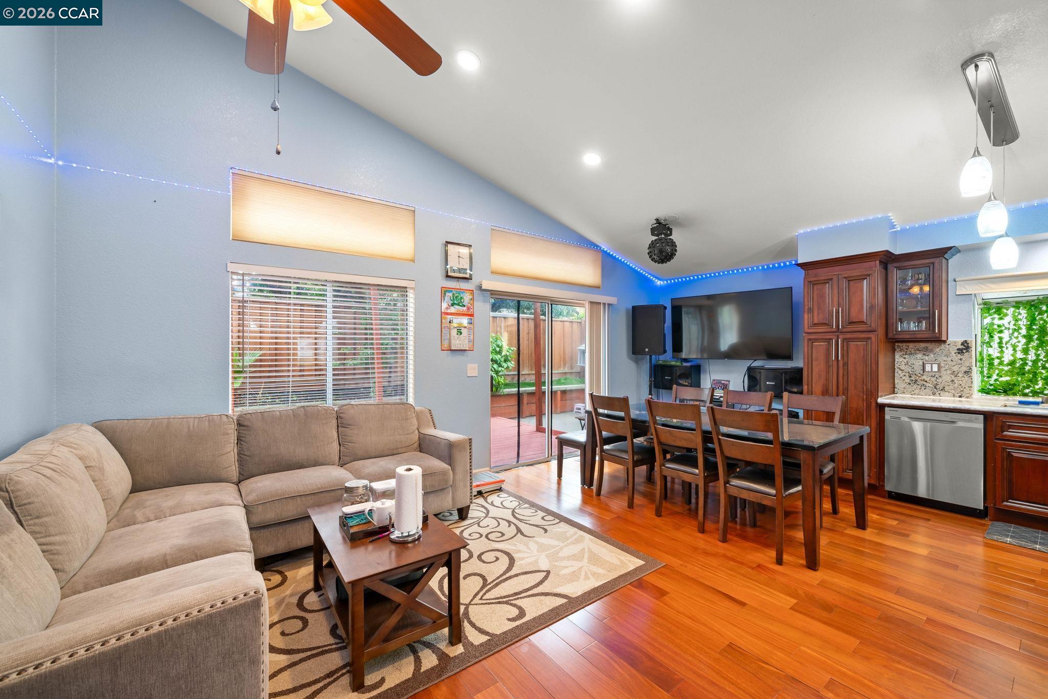 207 Babbling Brook Way, Pittsburg, CA, 94565