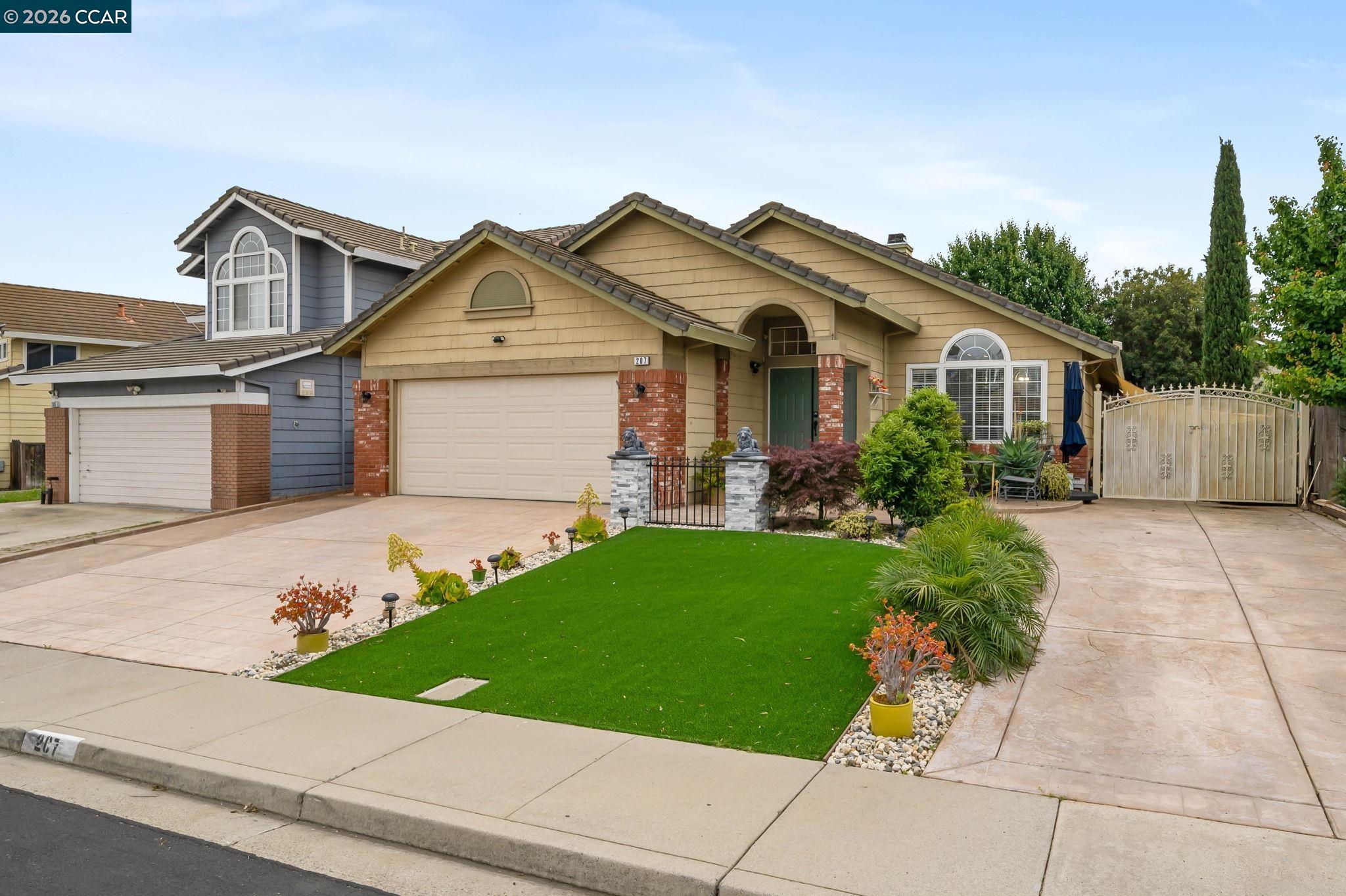 207 Babbling Brook Way, Pittsburg, CA, 94565
