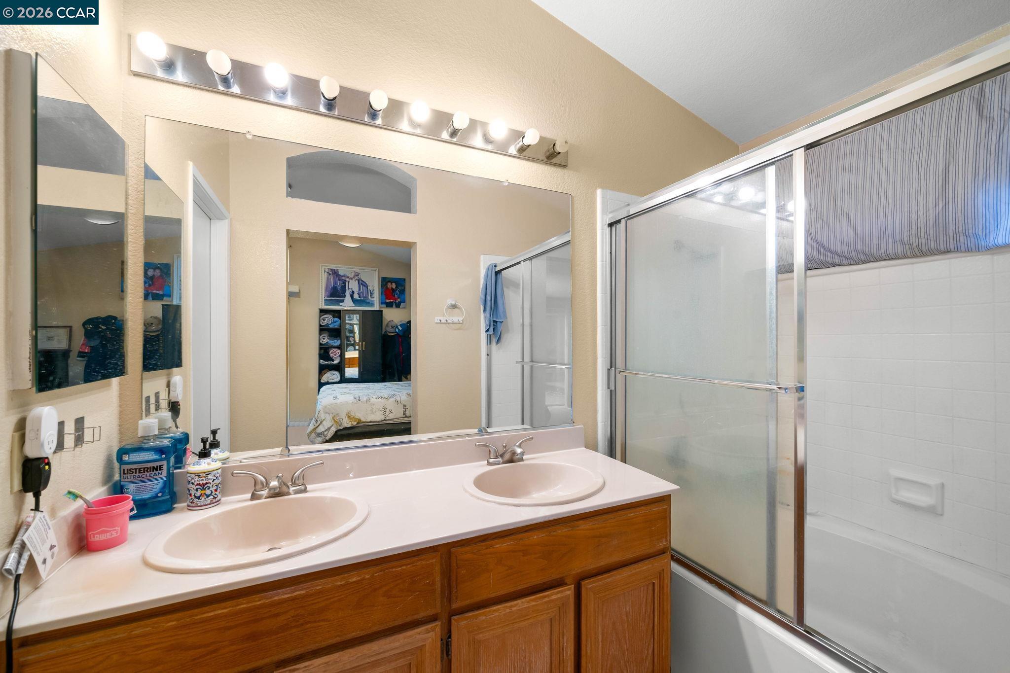 207 Babbling Brook Way, Pittsburg, CA, 94565