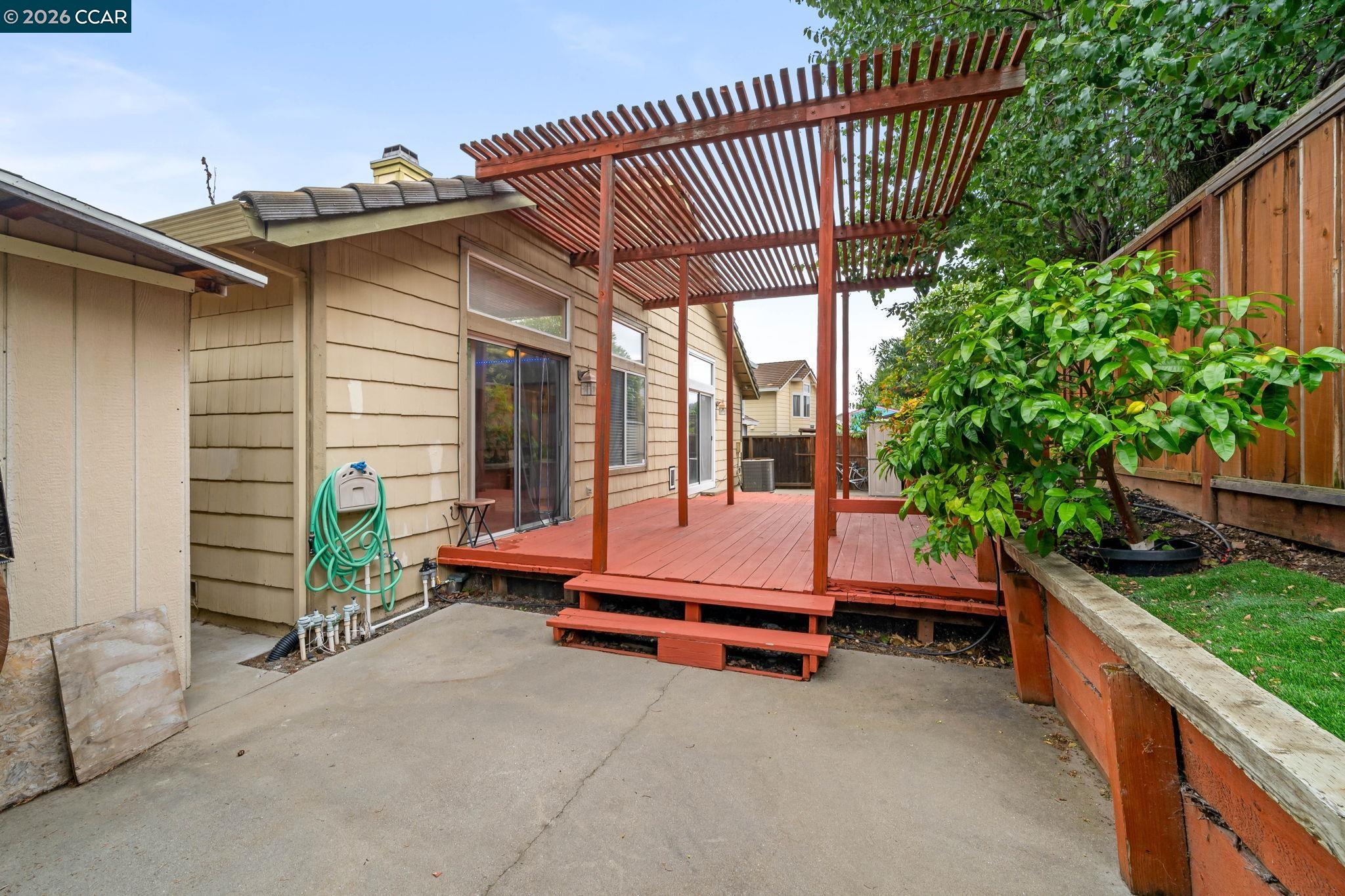 207 Babbling Brook Way, Pittsburg, CA, 94565