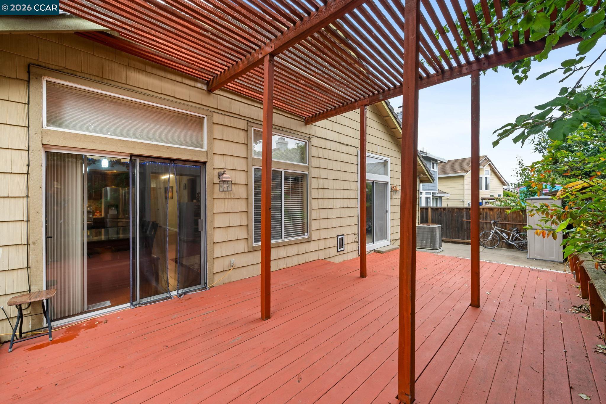 207 Babbling Brook Way, Pittsburg, CA, 94565