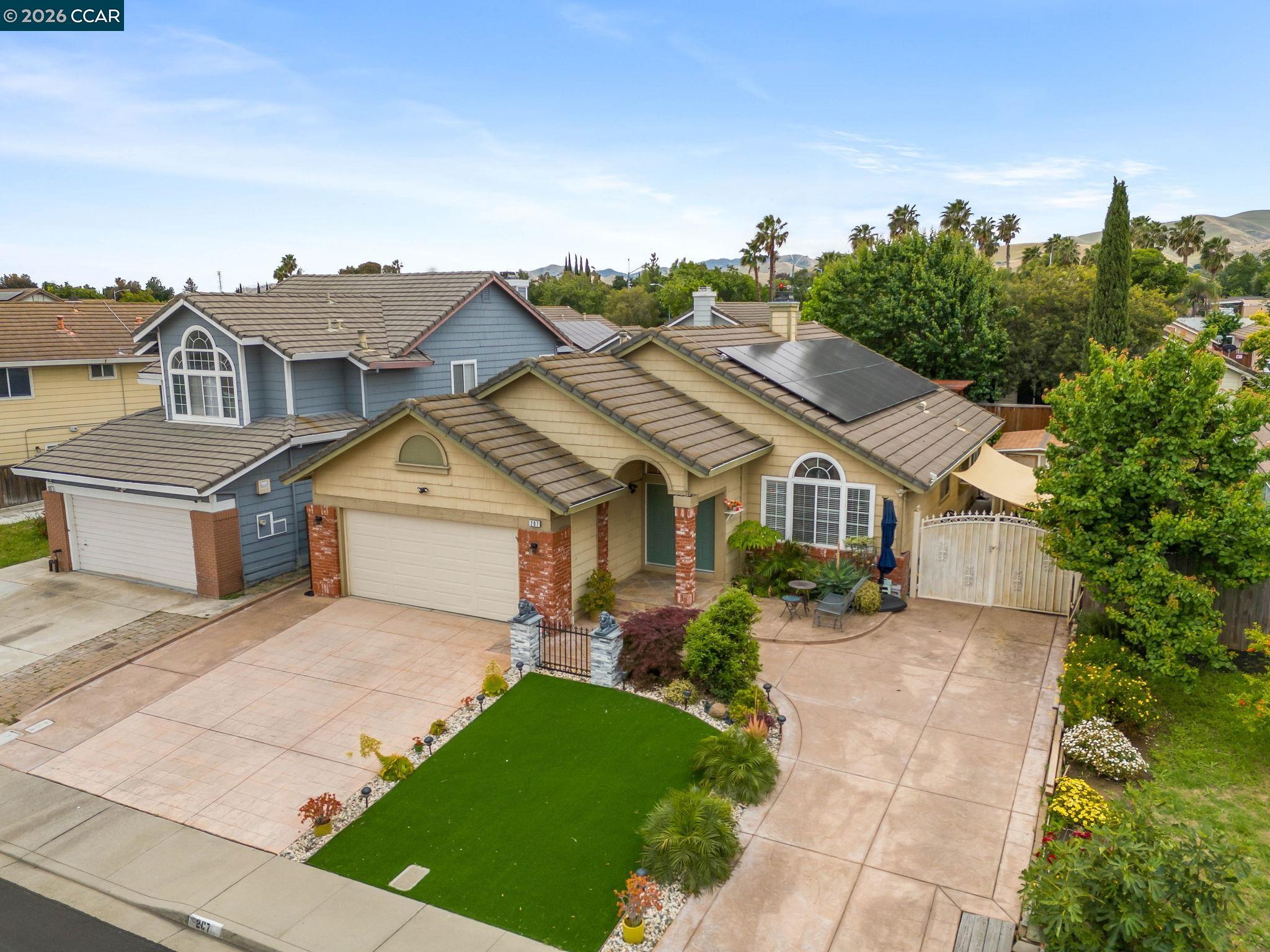 207 Babbling Brook Way, Pittsburg, CA, 94565