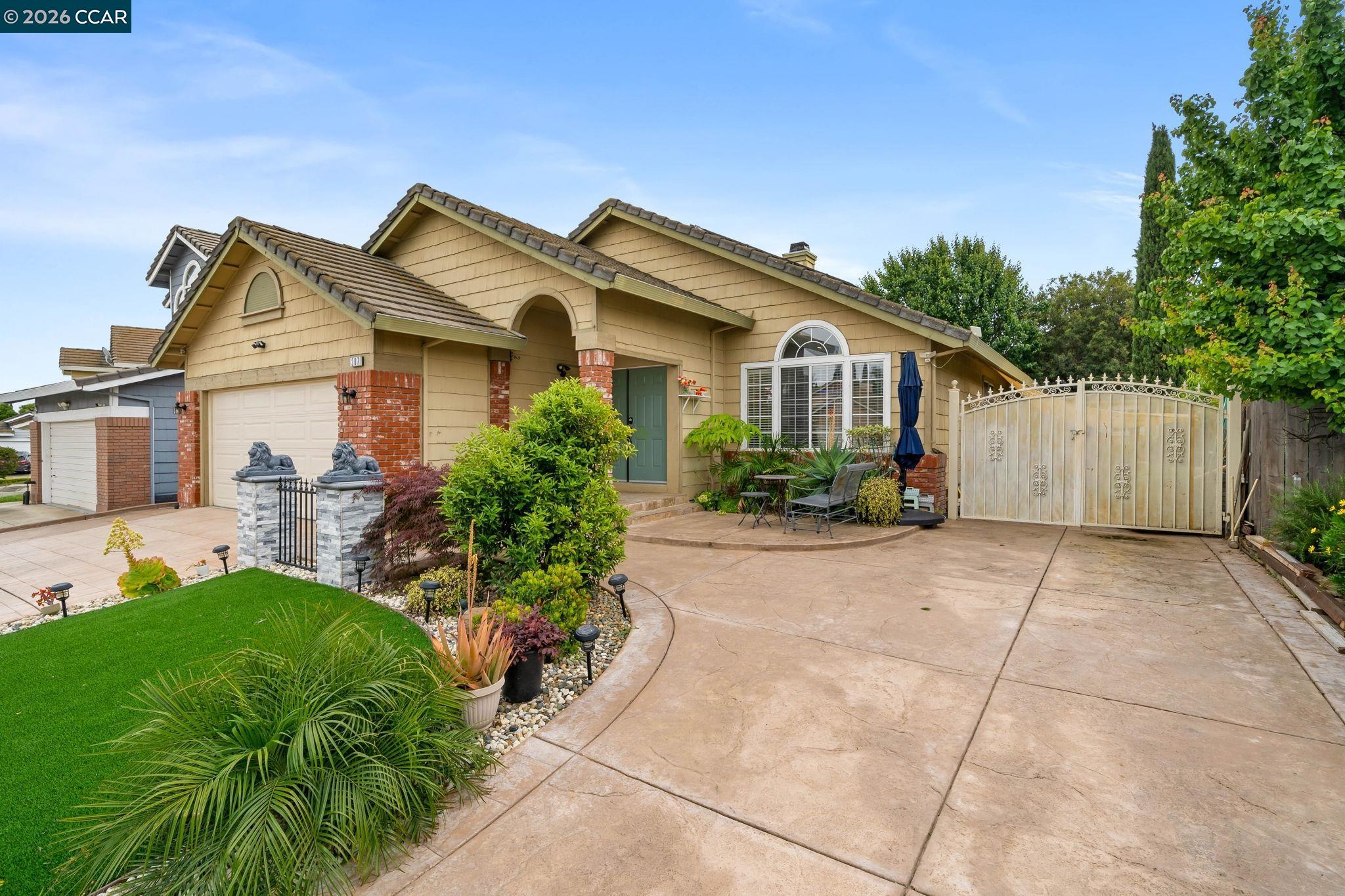 207 Babbling Brook Way, Pittsburg, CA, 94565