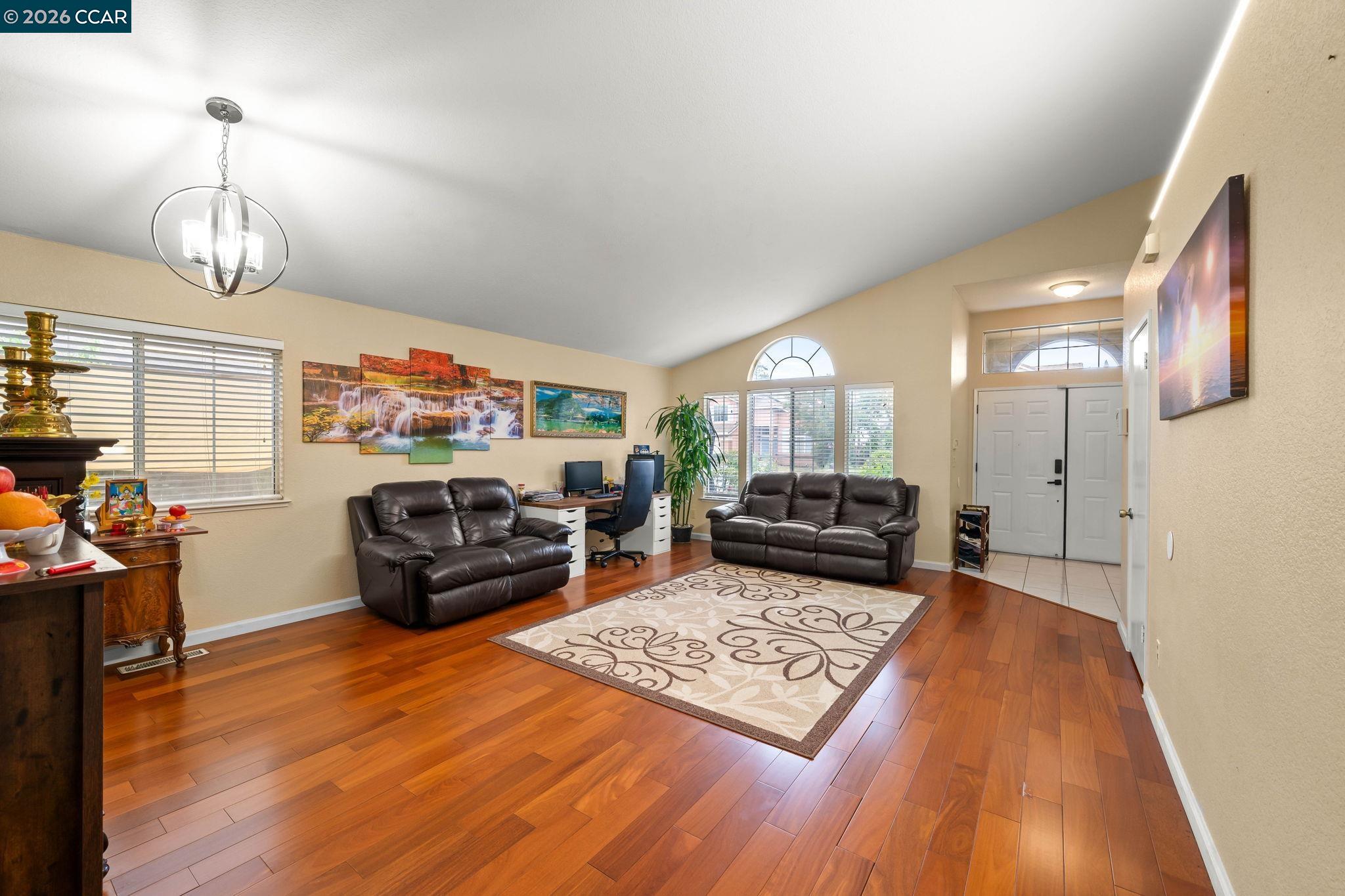 207 Babbling Brook Way, Pittsburg, CA, 94565