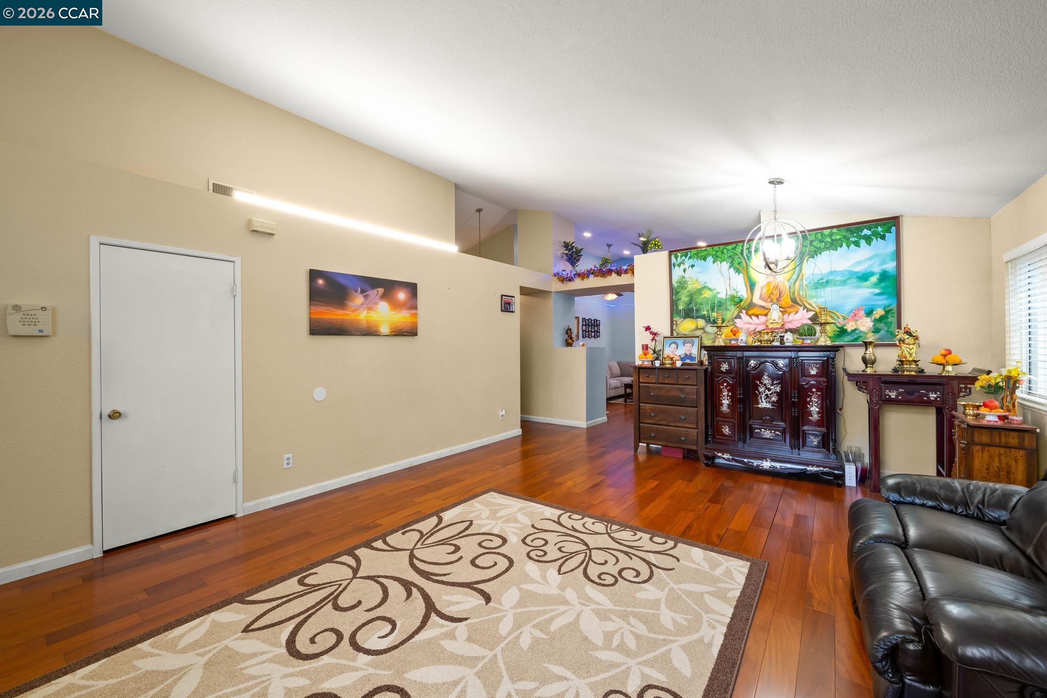 207 Babbling Brook Way, Pittsburg, CA, 94565