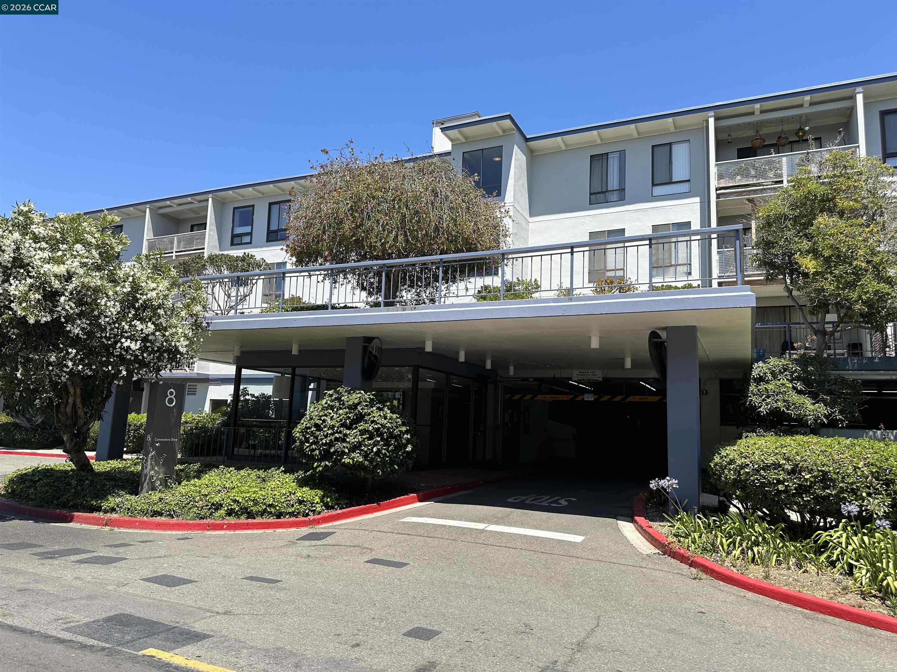 Photo #1: 41133440 Listing: Photo #1
