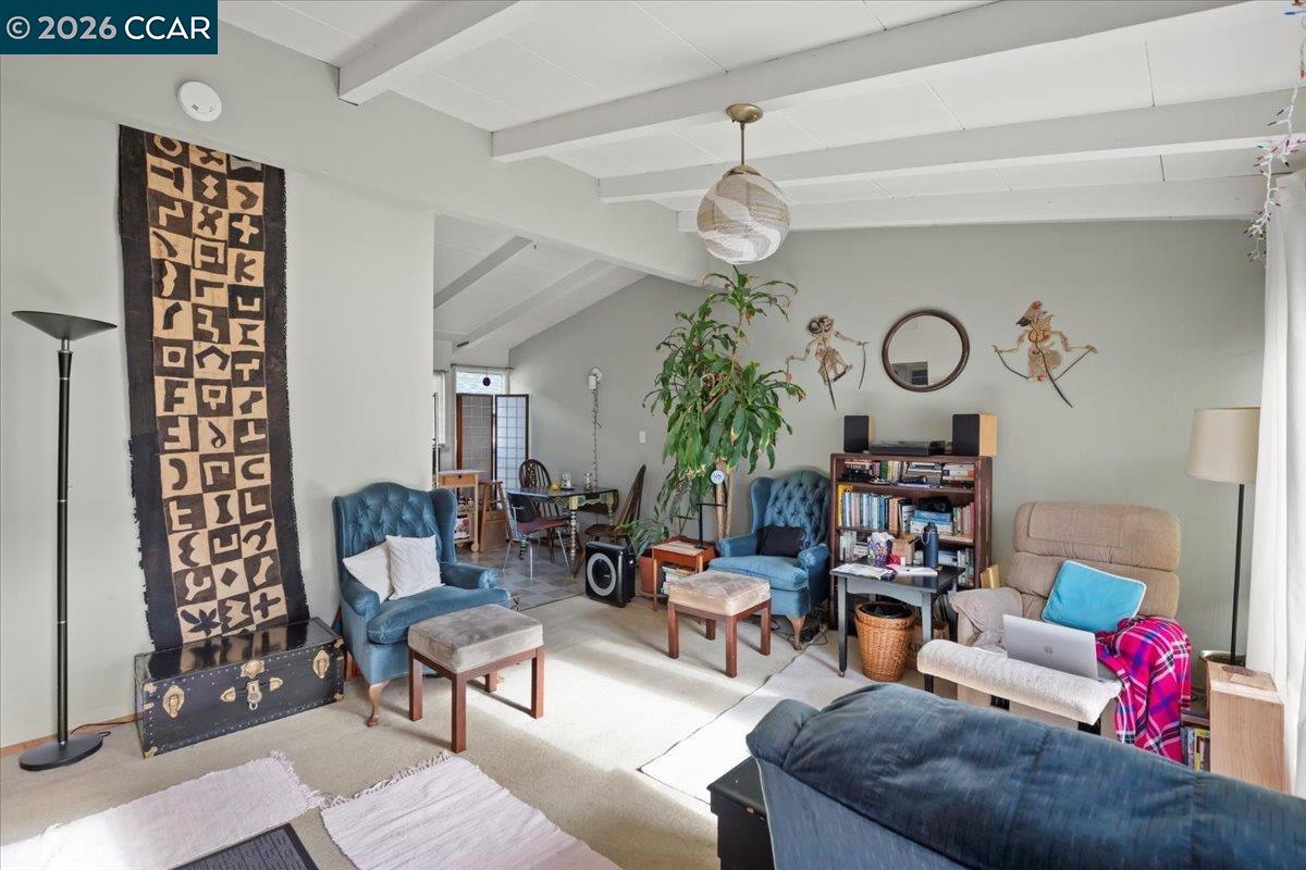 84 Monte Vista Ave, Oakland CA 94611 — photo 12