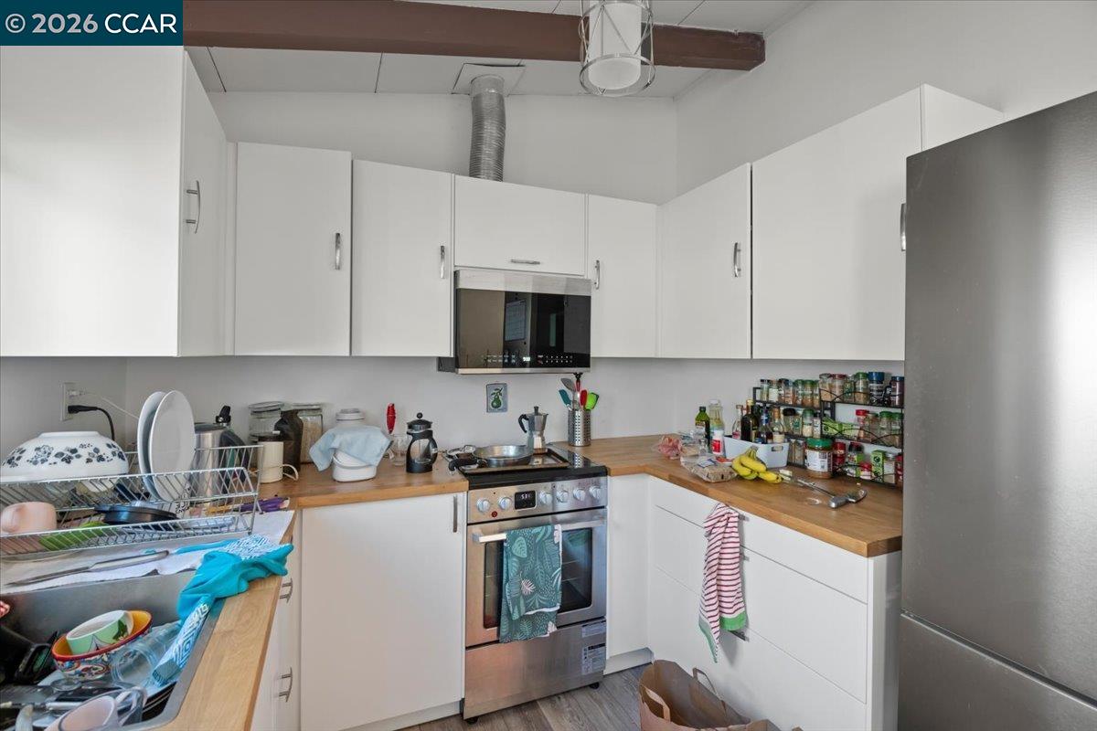 84 Monte Vista Ave, Oakland CA 94611 — photo 19