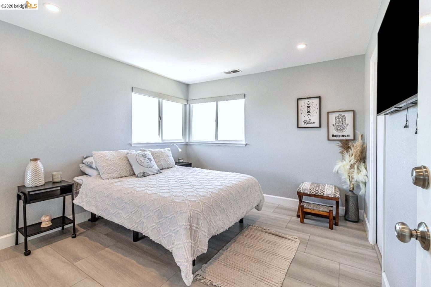 11550 Skyline Blvd, Oakland CA 94619 — photo 23