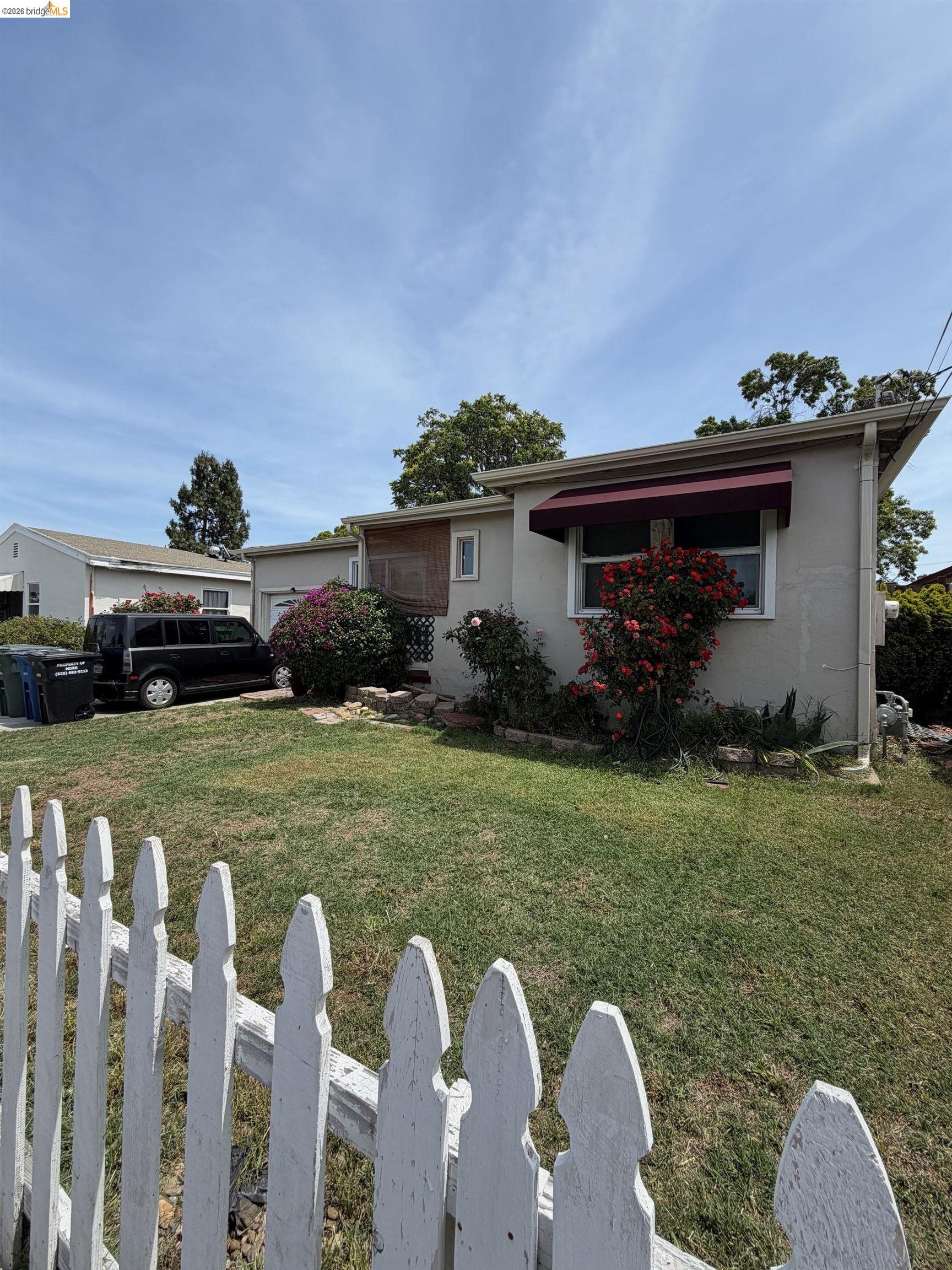 Front Image Thumbnail for EB41133454