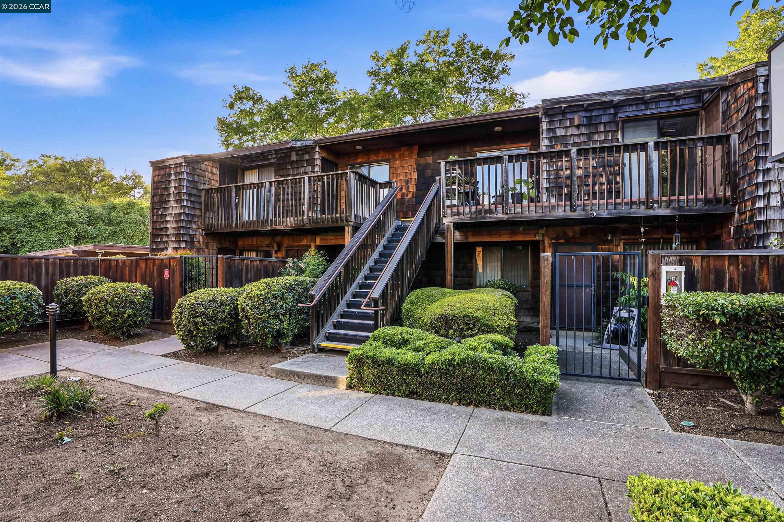 Photo #2: 41133459 Listing: Photo #2