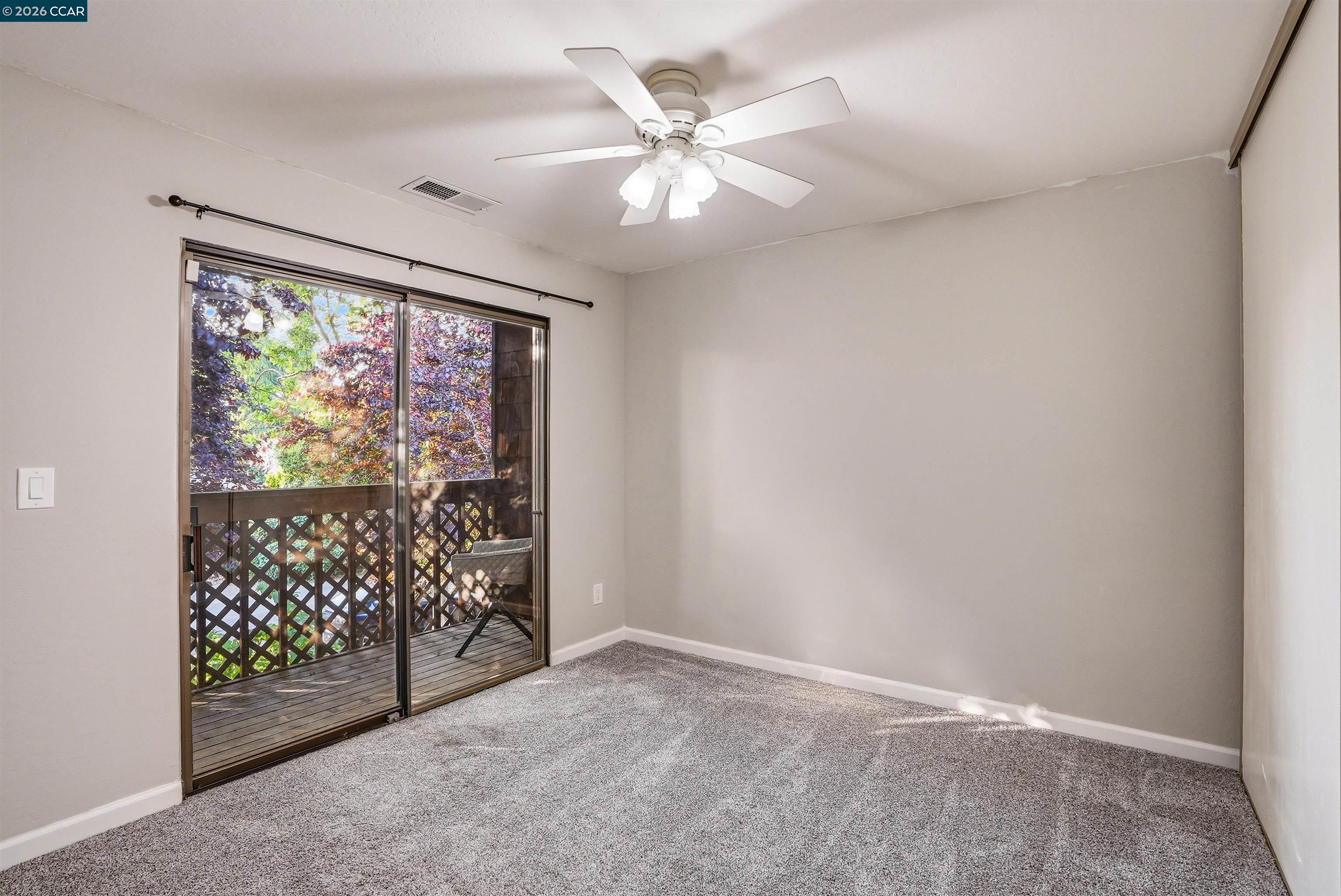 Photo #15: 41133459 Listing: Photo #15