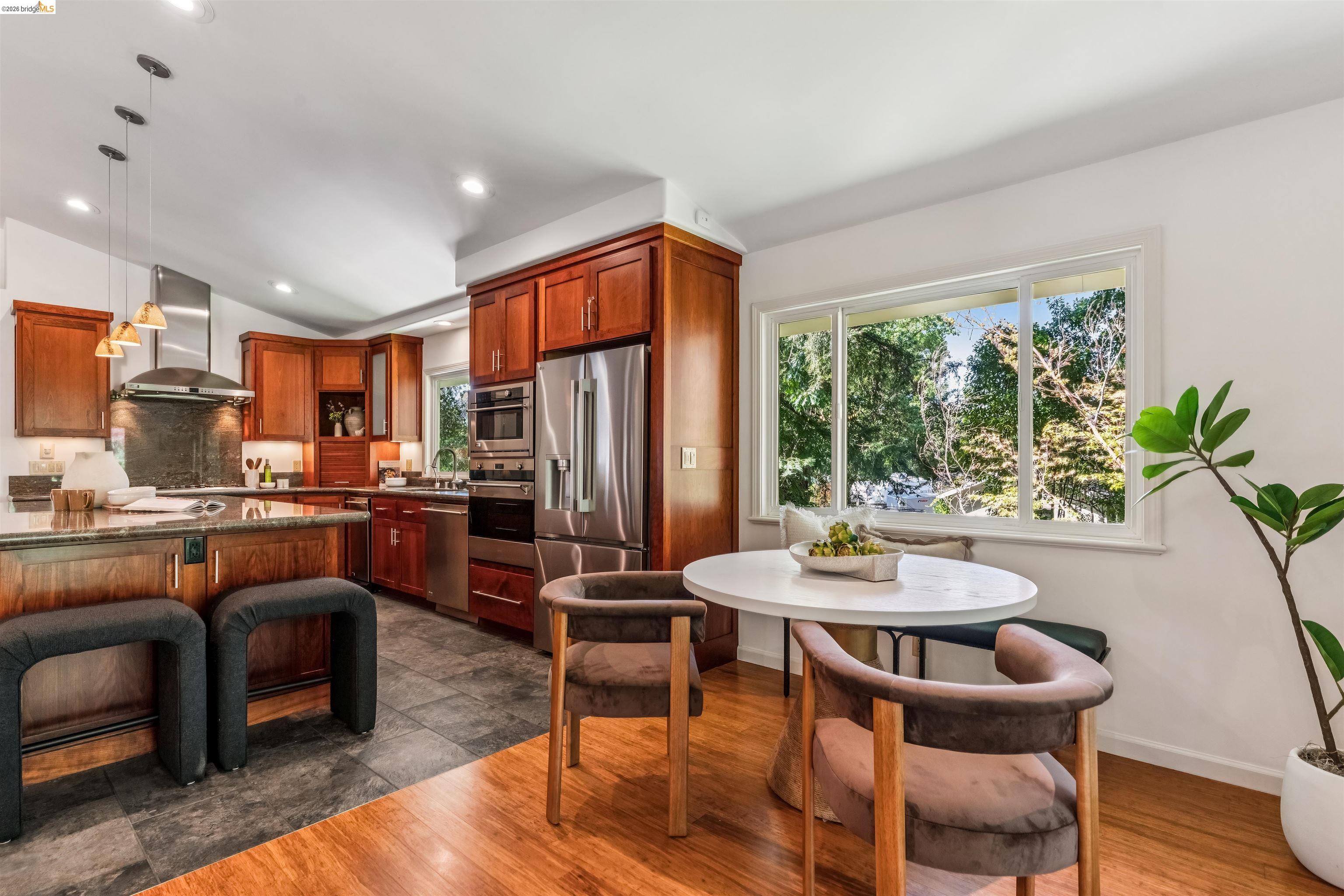 1035 Thompson Rd, Lafayette, CA, 94549