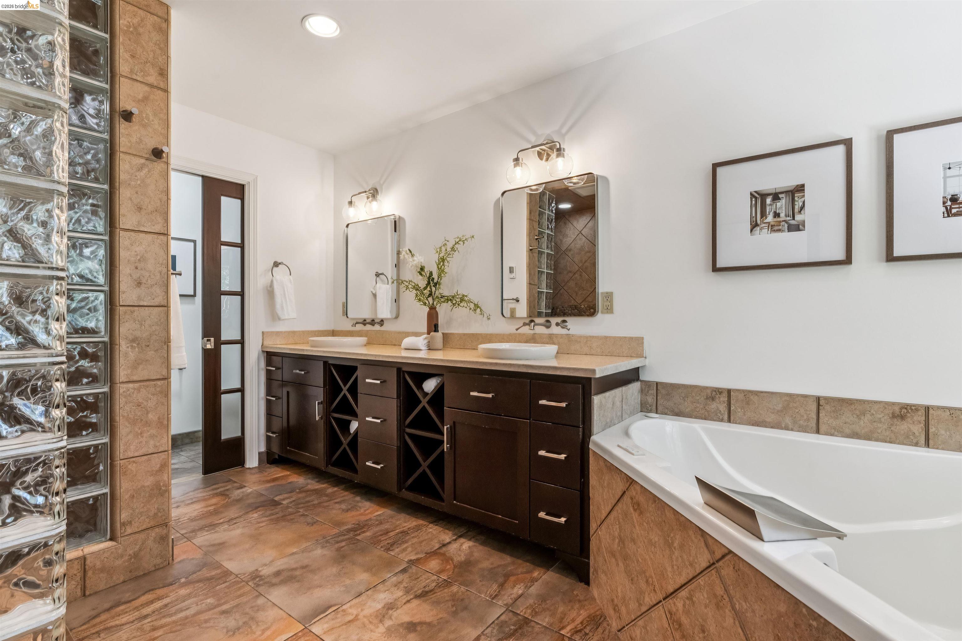 1035 Thompson Rd, Lafayette, CA, 94549