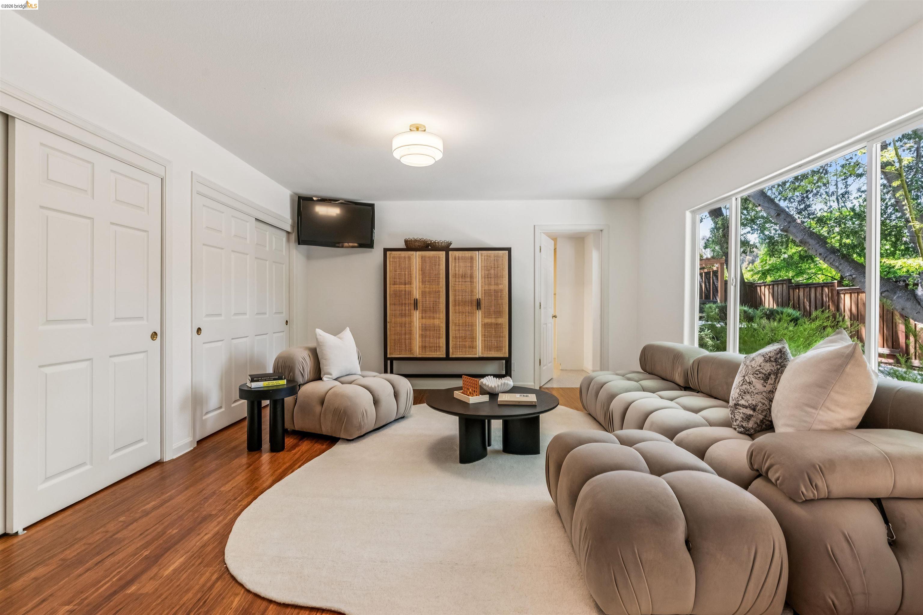 1035 Thompson Rd, Lafayette, CA, 94549