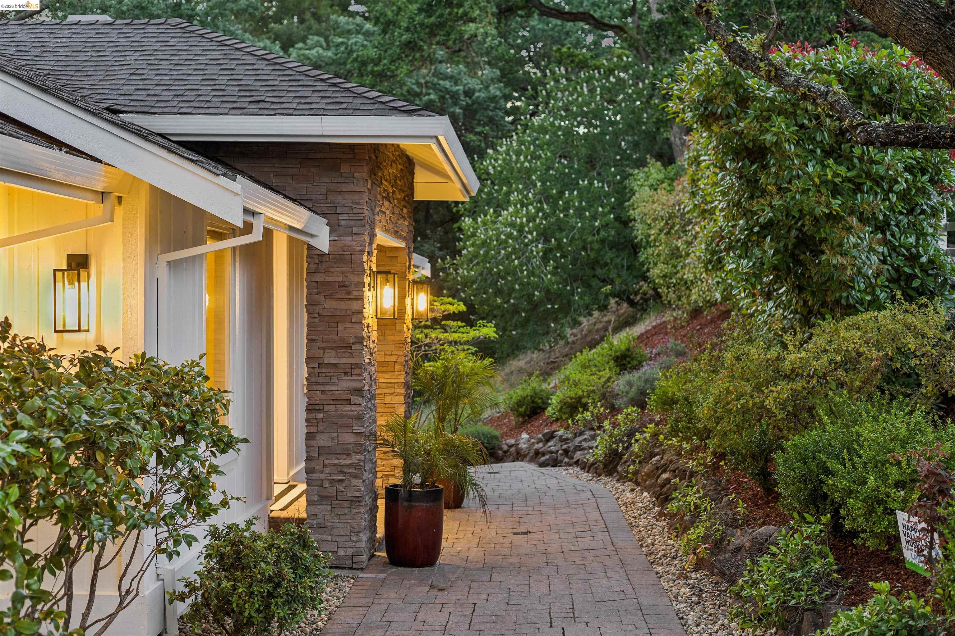 1035 Thompson Rd, Lafayette, CA, 94549