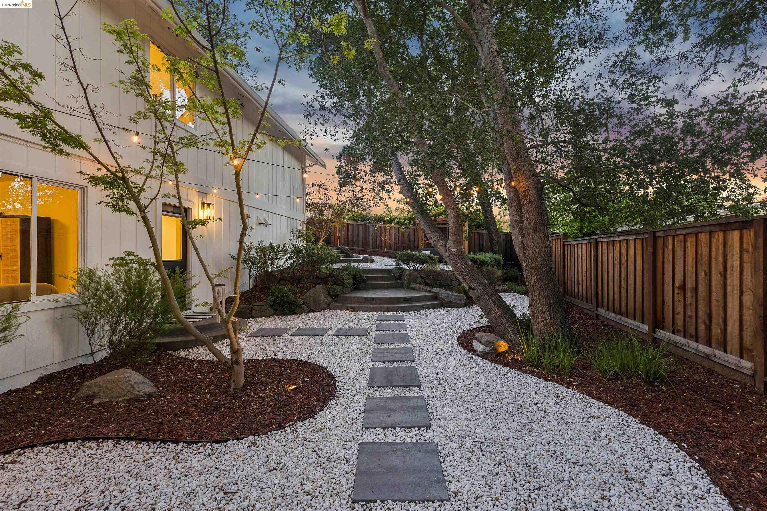 1035 Thompson Rd, Lafayette, CA, 94549