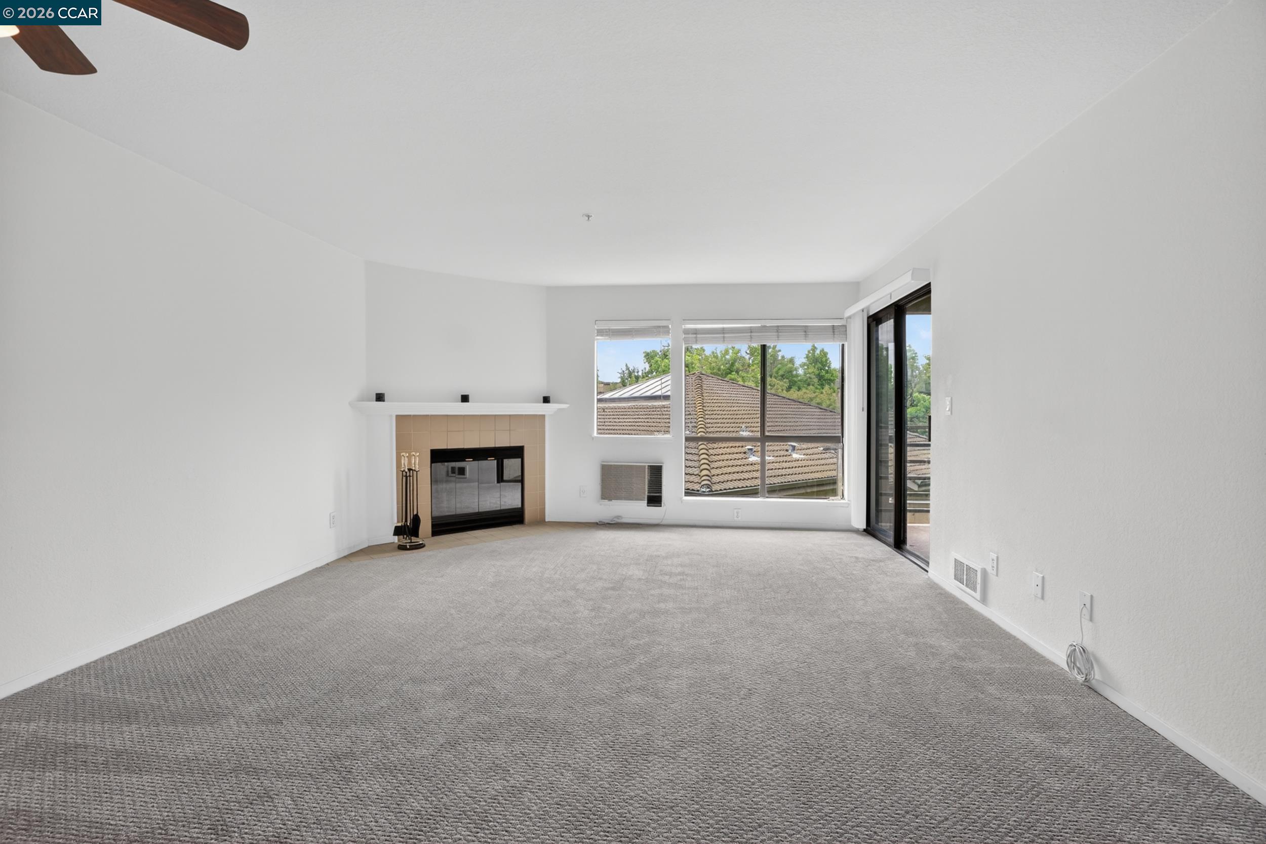 Photo #15: 41133467 Listing: Photo #15
