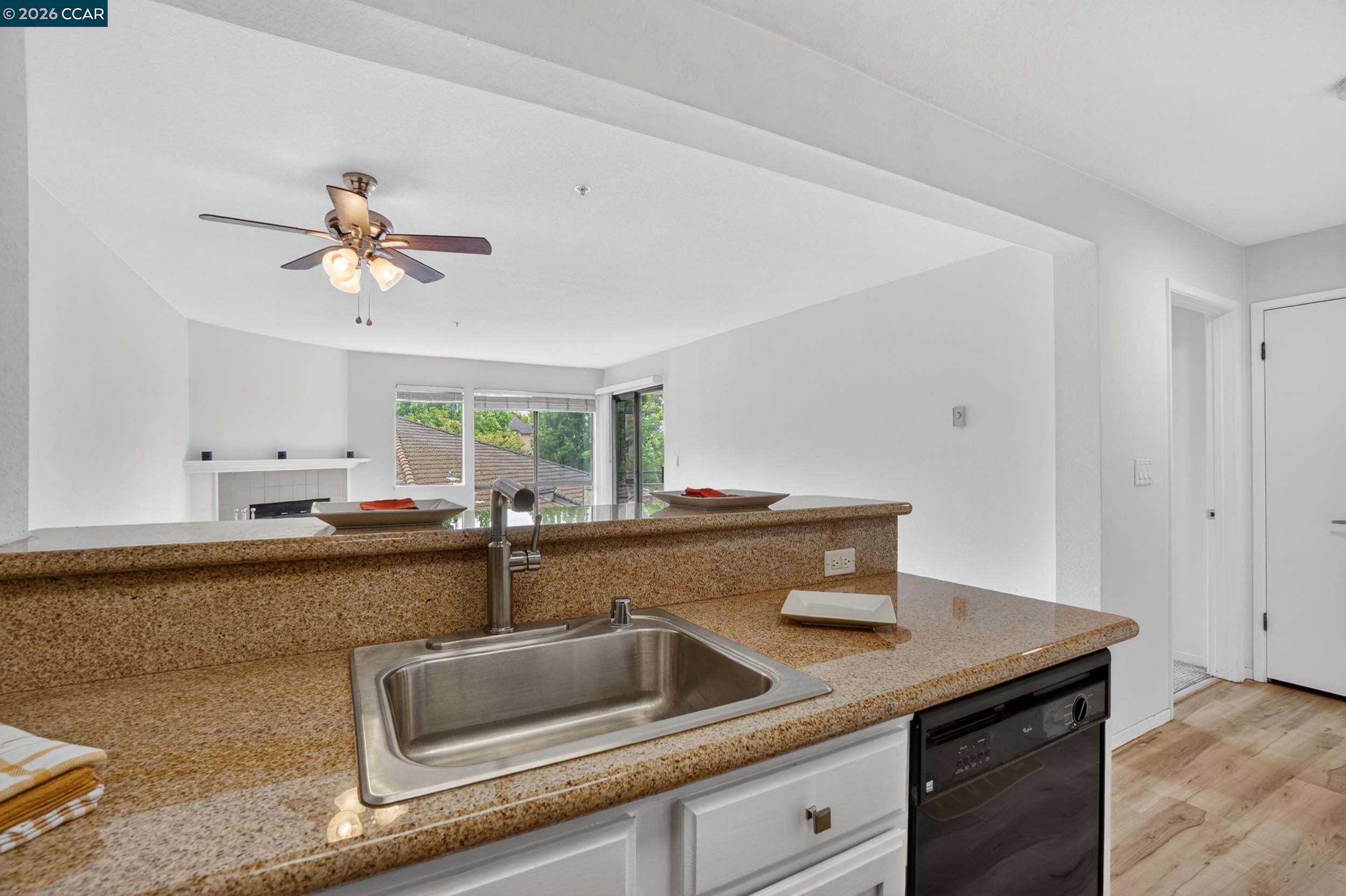 Photo #10: 41133467 Listing: Photo #10