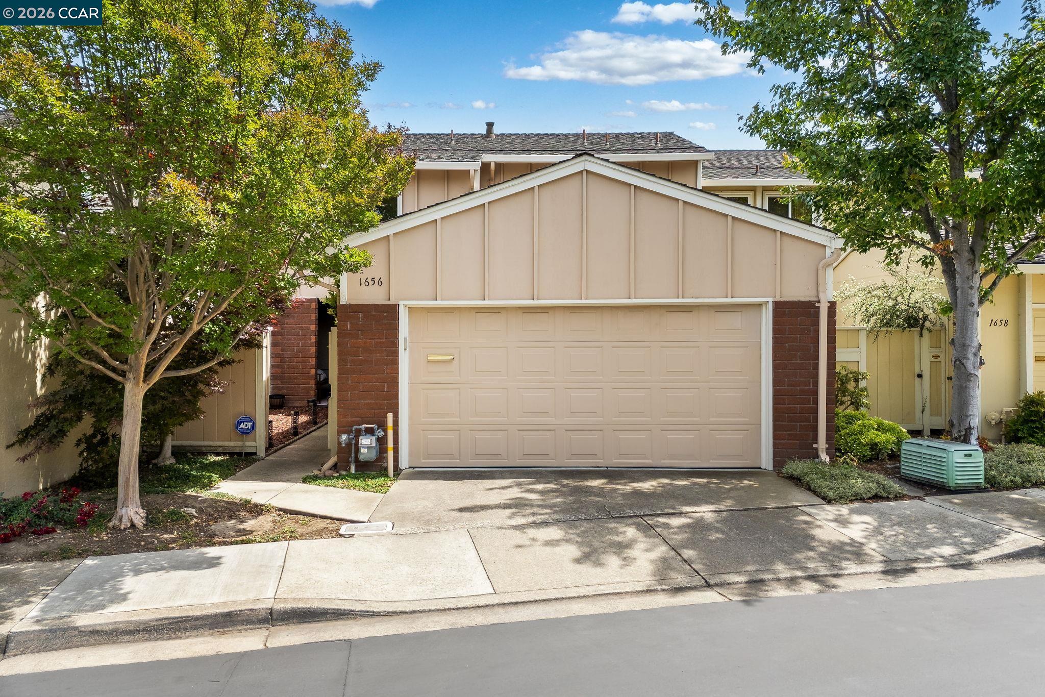 Photo #1: 41133472 Listing: Photo #1