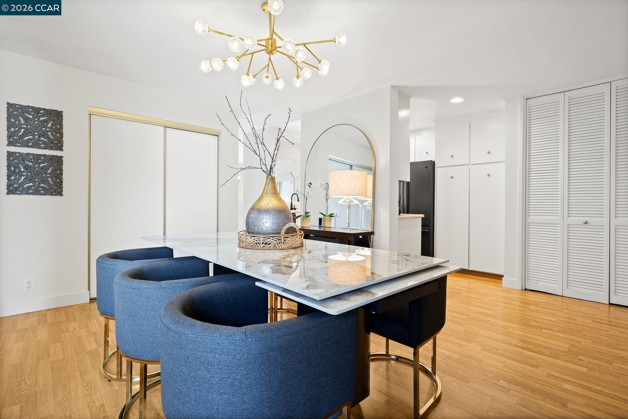 Photo #12: 41133472 Listing: Photo #12